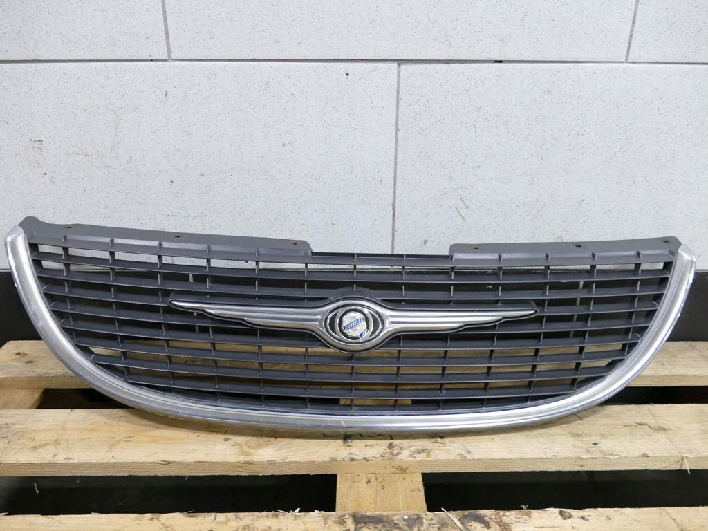 Chrysler OE 4857522AA решетка радиатора