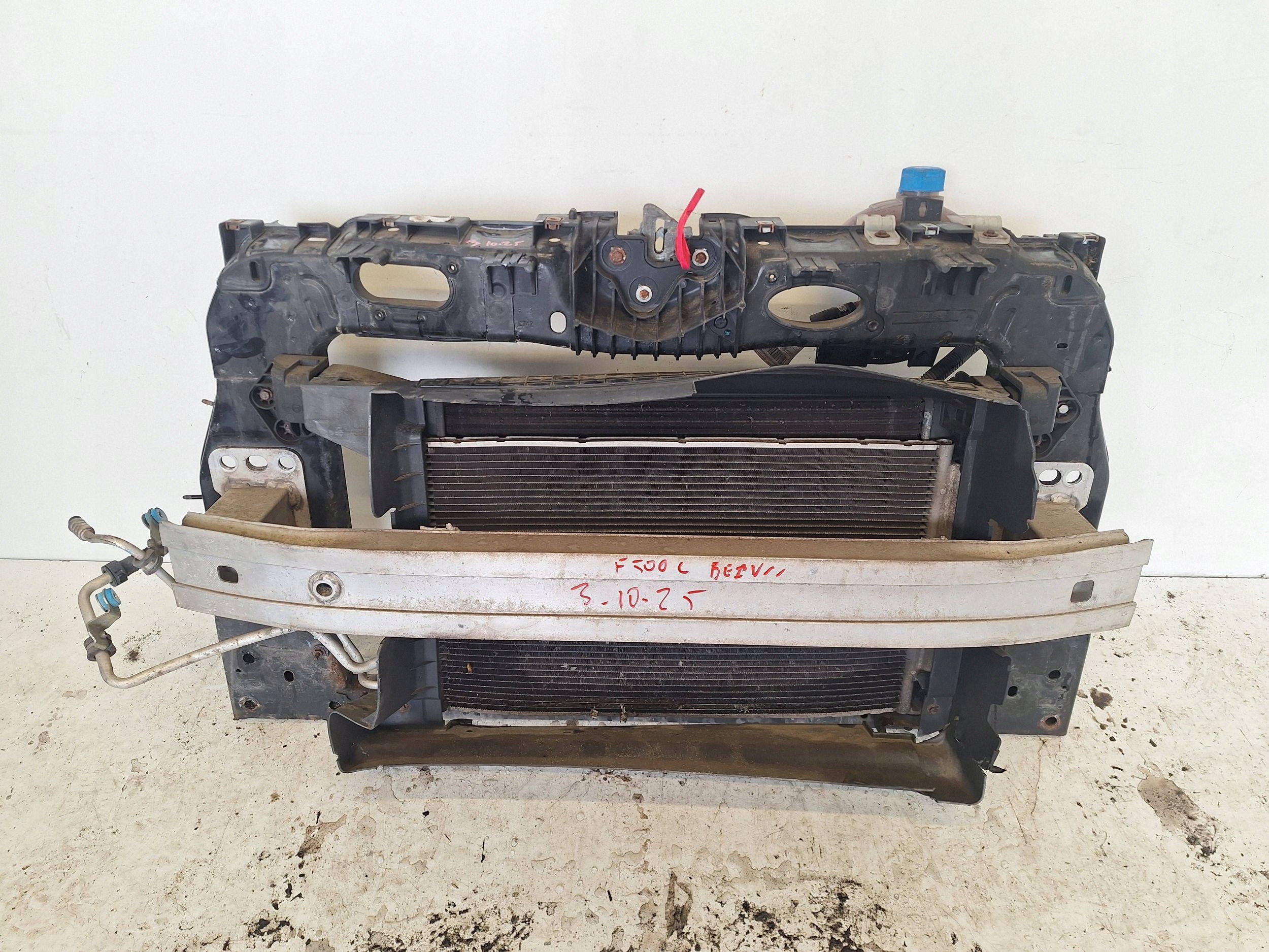 FIAT 500L 12-17 support panel for radiators petrol