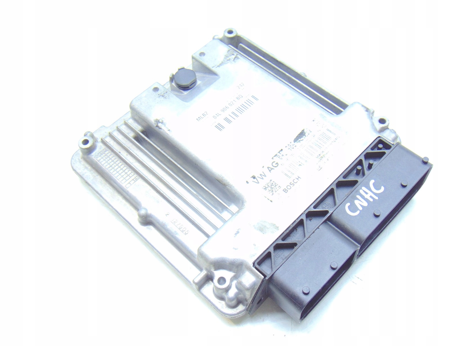 computer control unit of the engine AUDI A4 B8 LIFT 2.0 TDI 04L906021BQ