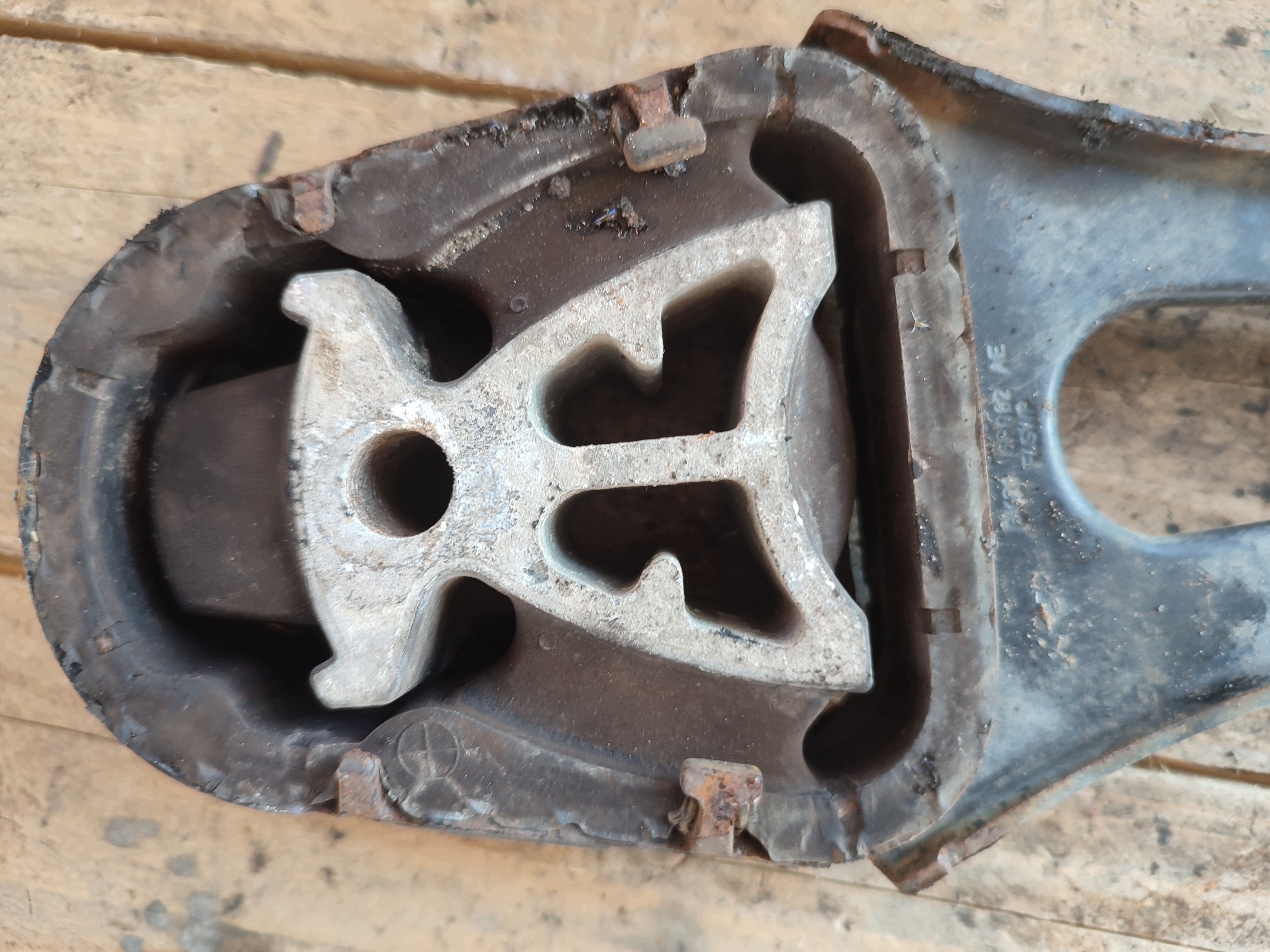 holder gearbox mount FORD TRANSIT CUSTOM 2.2 TDCI
