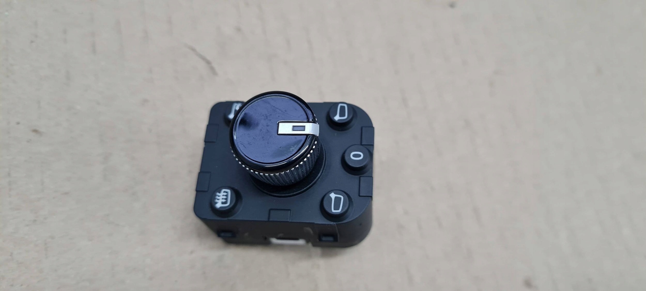 SQ8 4M RSQ8 Q8 control panel of mirrors button 4N0959565 SQ7 4M Q8 A6 C8