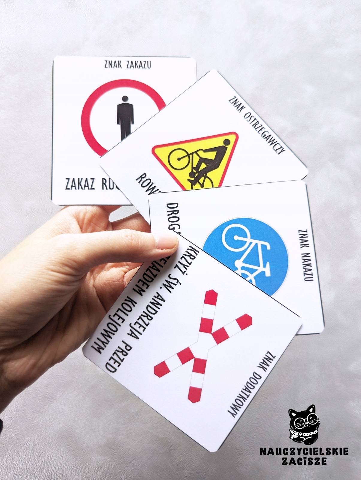 ZNAKI DROGOWE dla dzieci 54 karty Pomoce dydaktyczne Ruch drogowy Edukacja Rok wydania 2023