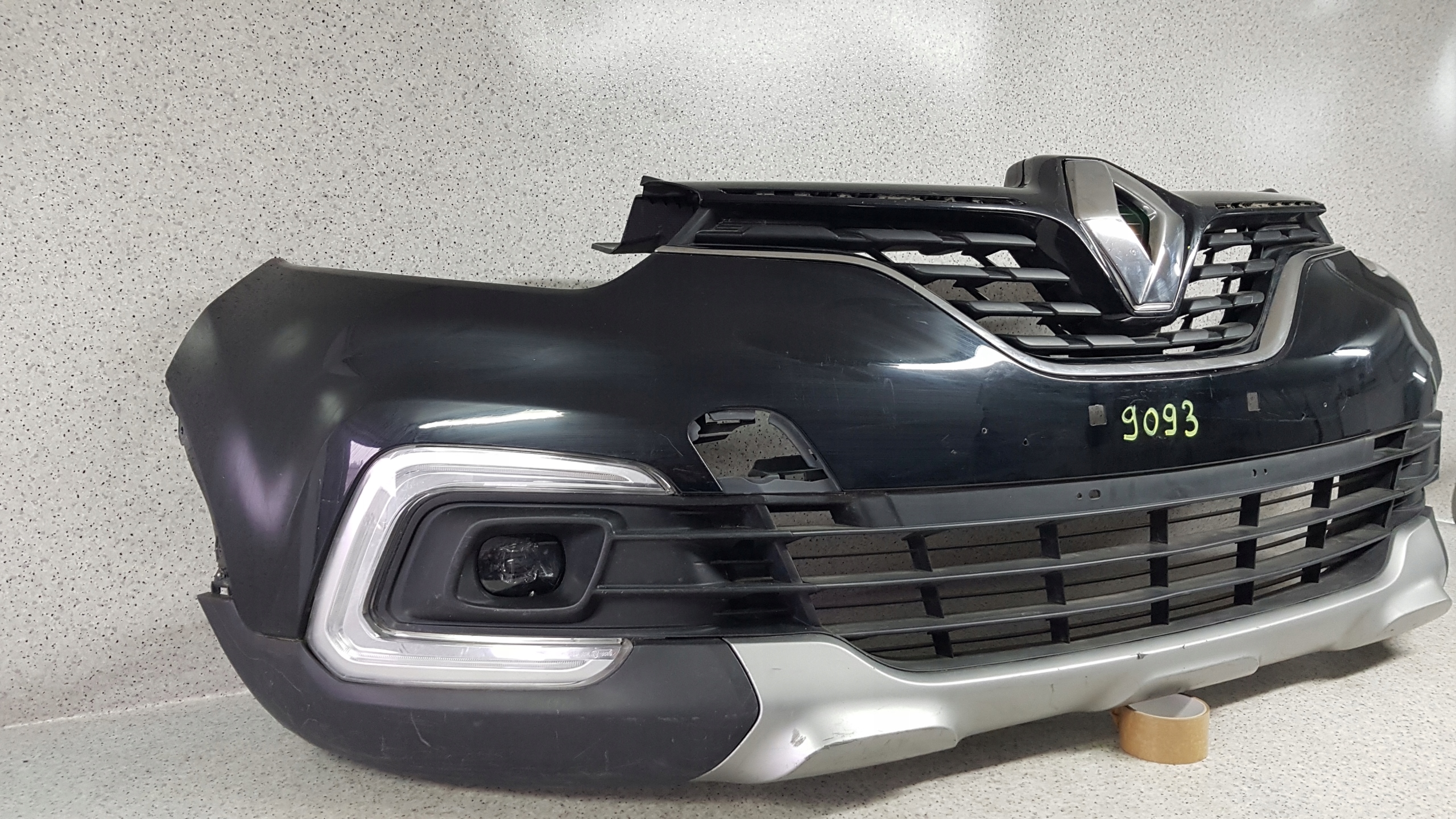 RENAULT CAPTUR LIFT 2017 - bumper front 9093