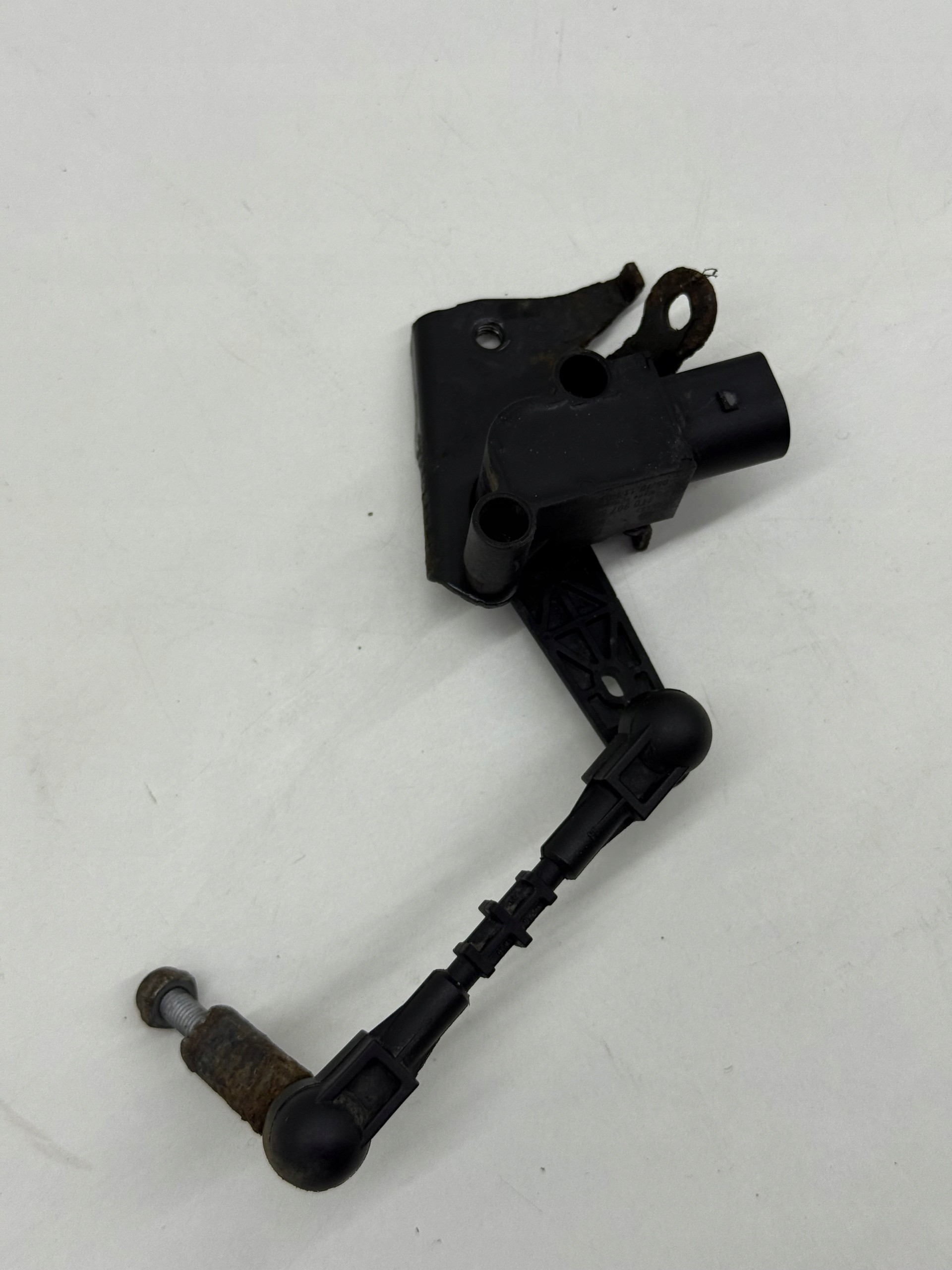 AUDI A6 C7 Sensor poziomowania Leuchten XENON vorne Original!
