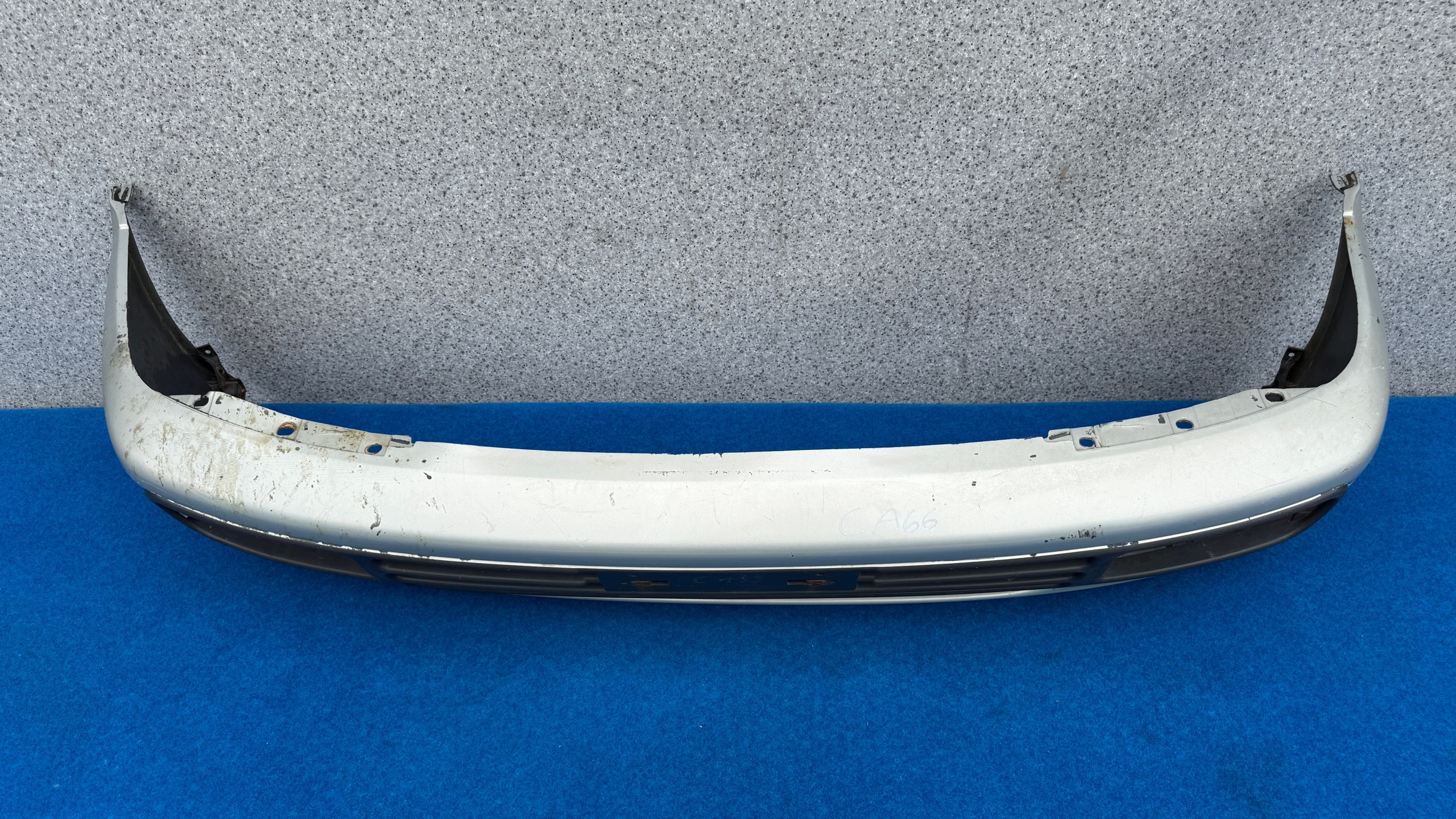 MITSUBISHI SPACE WAGON bumper front 92-98 ROK MR170147 CA66