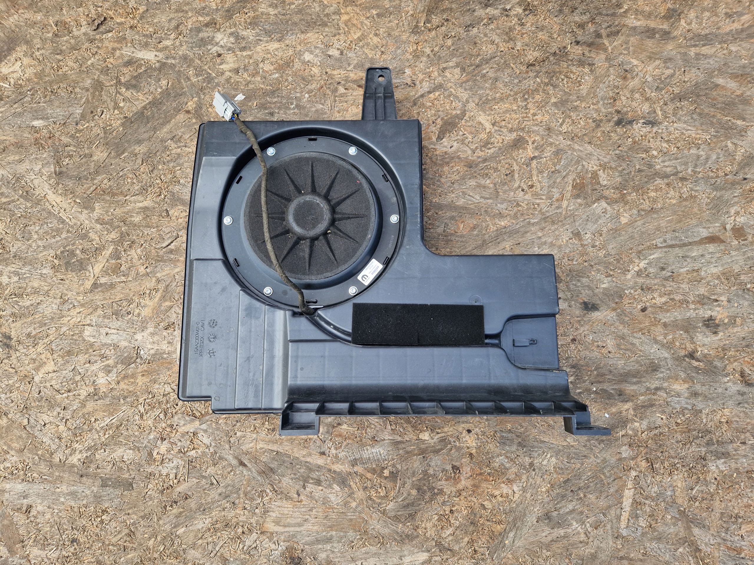 SUBWOOFER speaker DODGE RAM 5.7HEMI 2019-2022 68329768AA