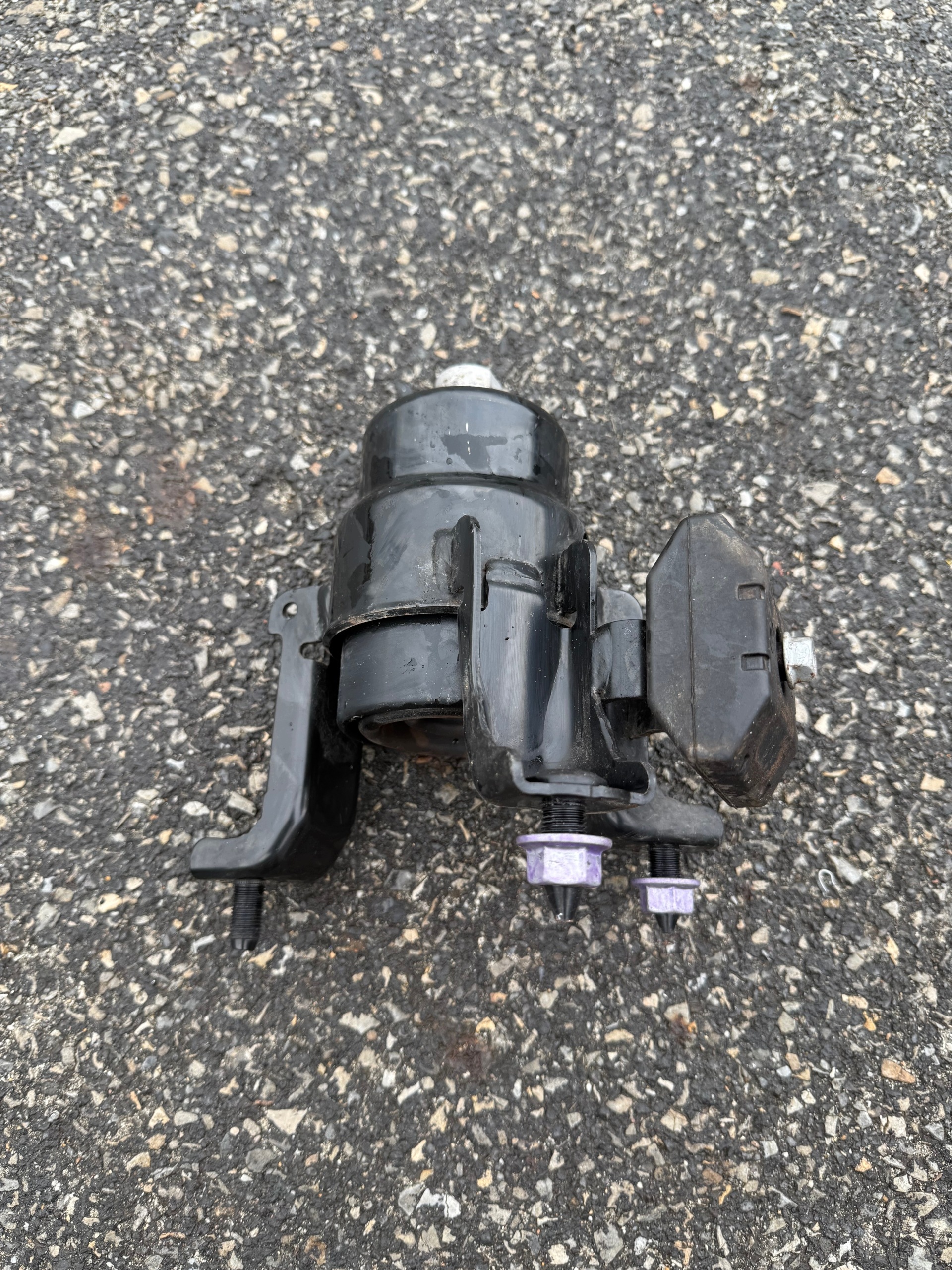 engine mount holder TOYOTA RAV4 V OE HYBRID