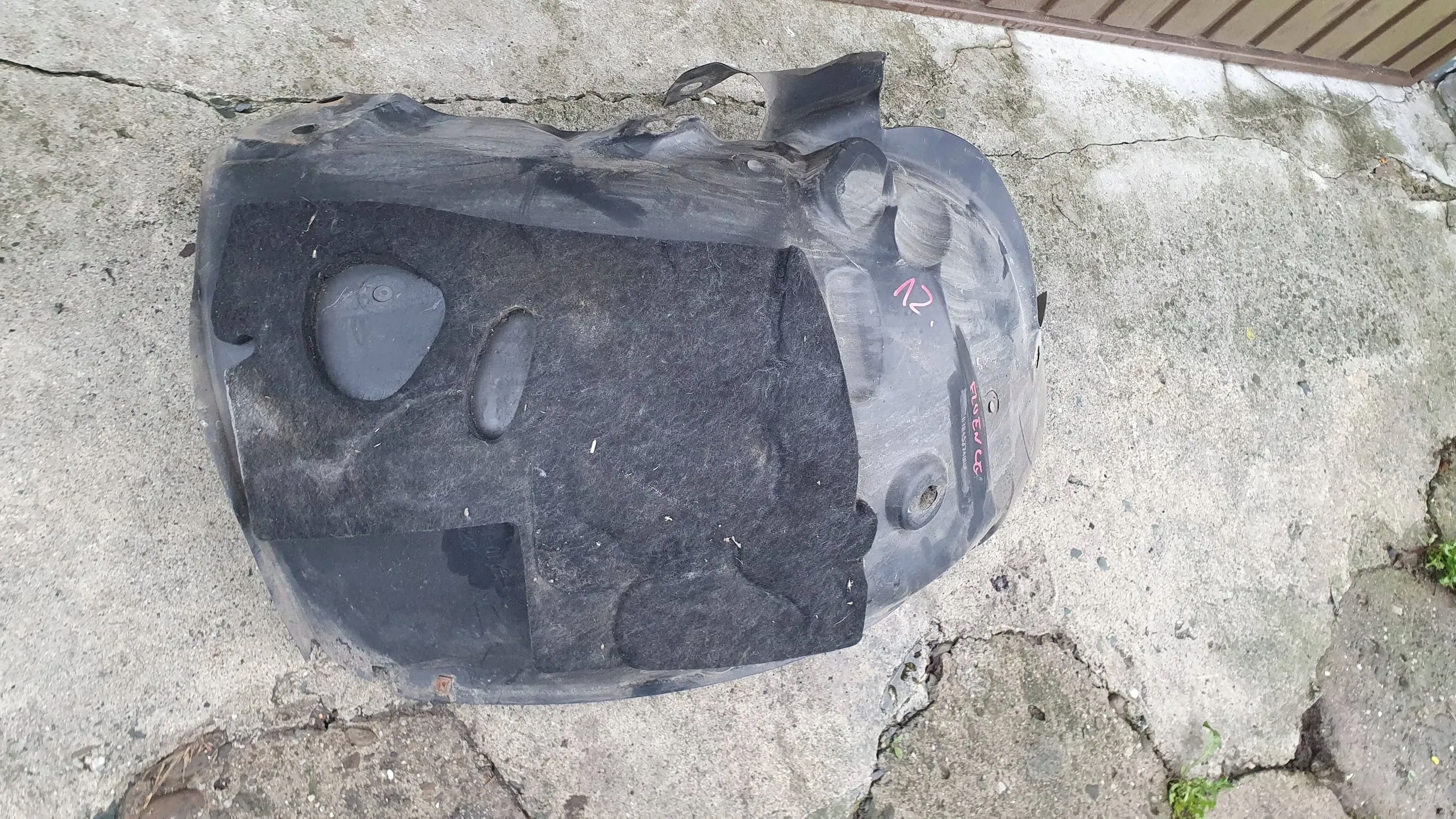 Renault Fluence Lift mudguard left front front rear side