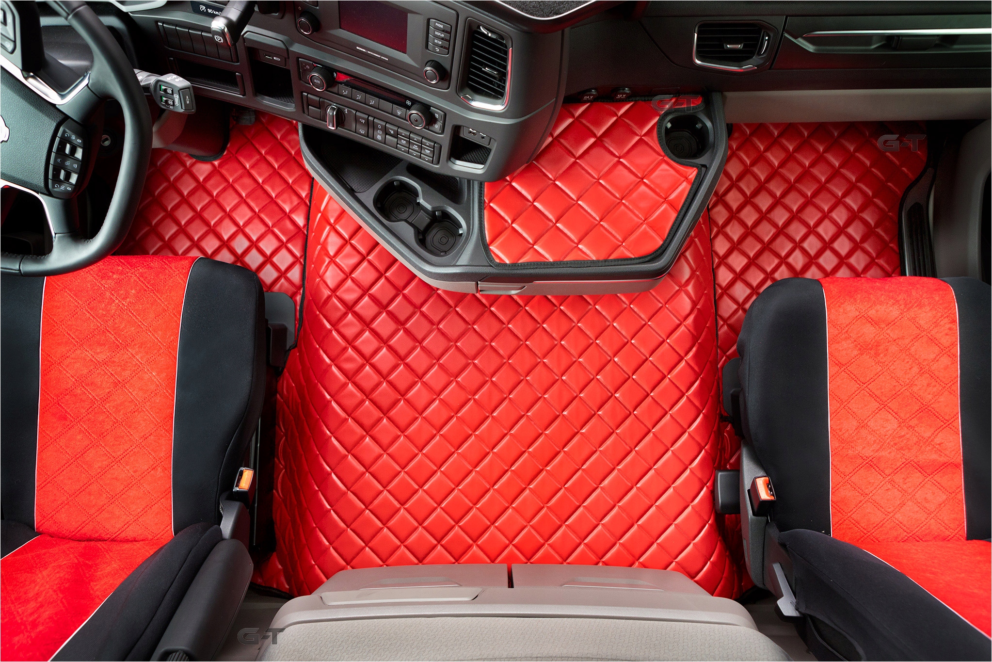 DYWAN DYWANIKI PIKOWANE SCANIA R OD 2016 NIE AMORT