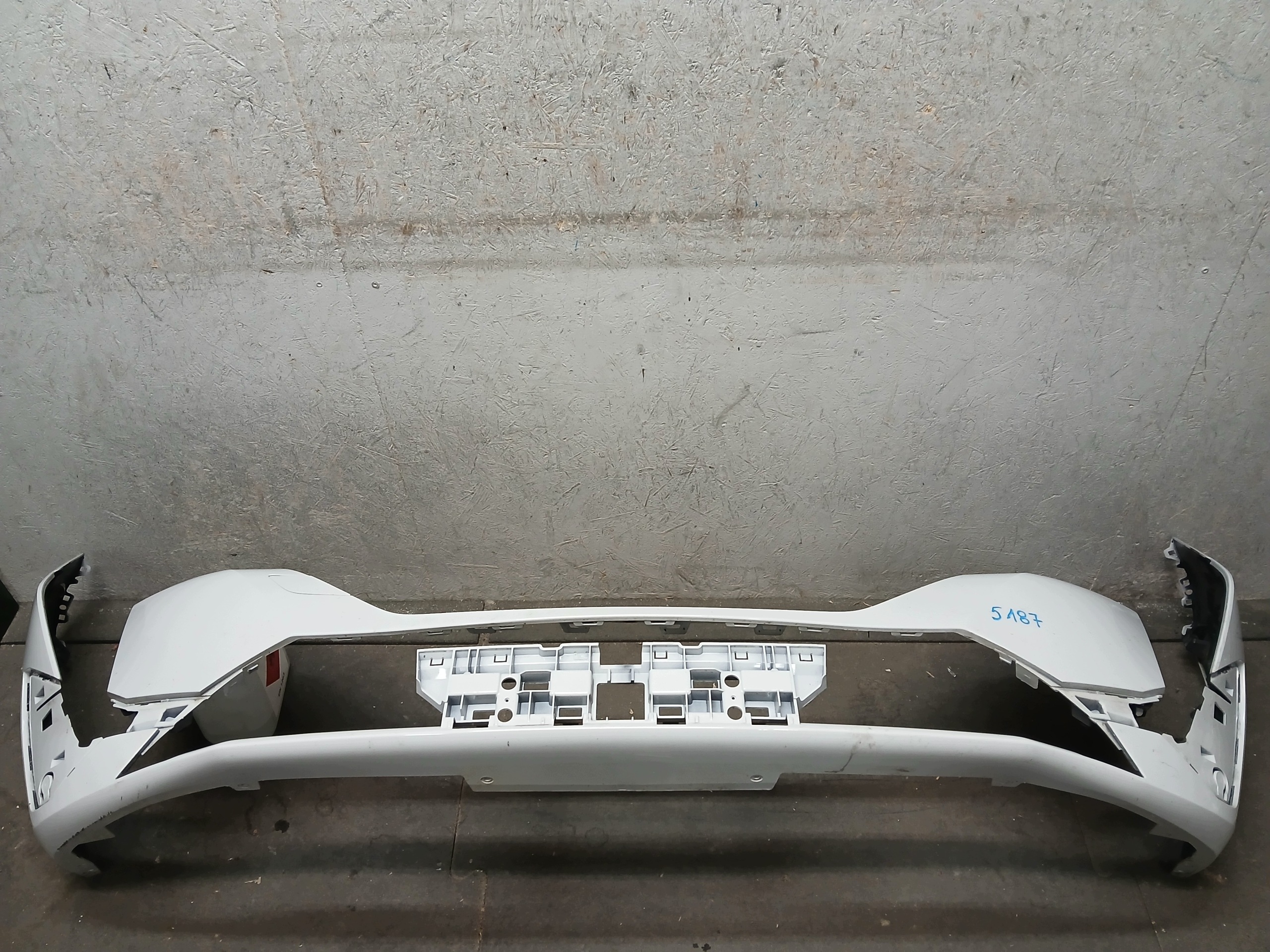 bumper front PEUGEOT 308 III 3 T10 21