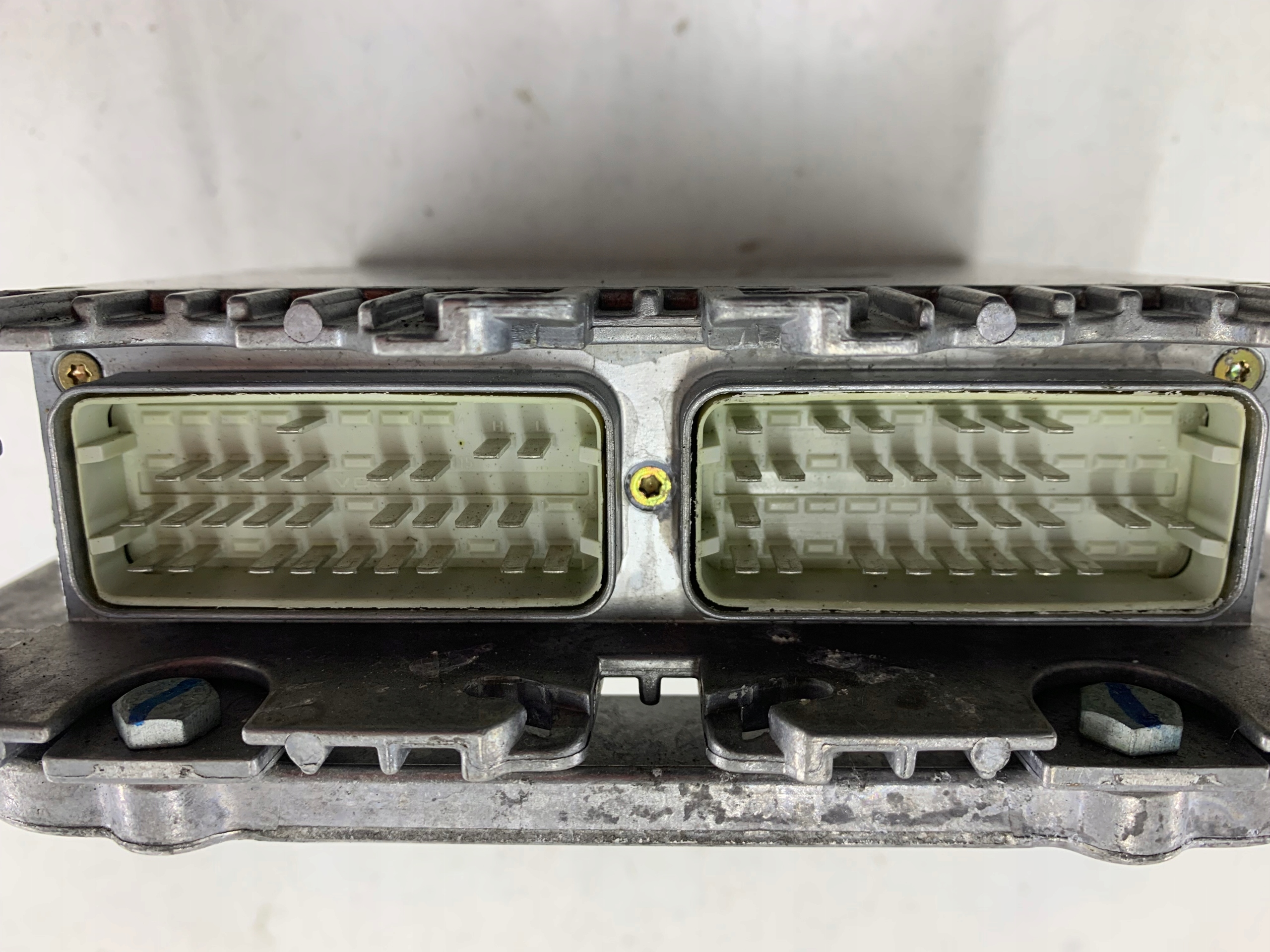 MERCEDES W210 2.3 control unit of the engine 0195451932