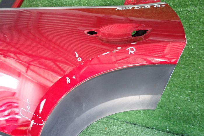 MAZDA CX30 CX-30 19- door left rear. rear part