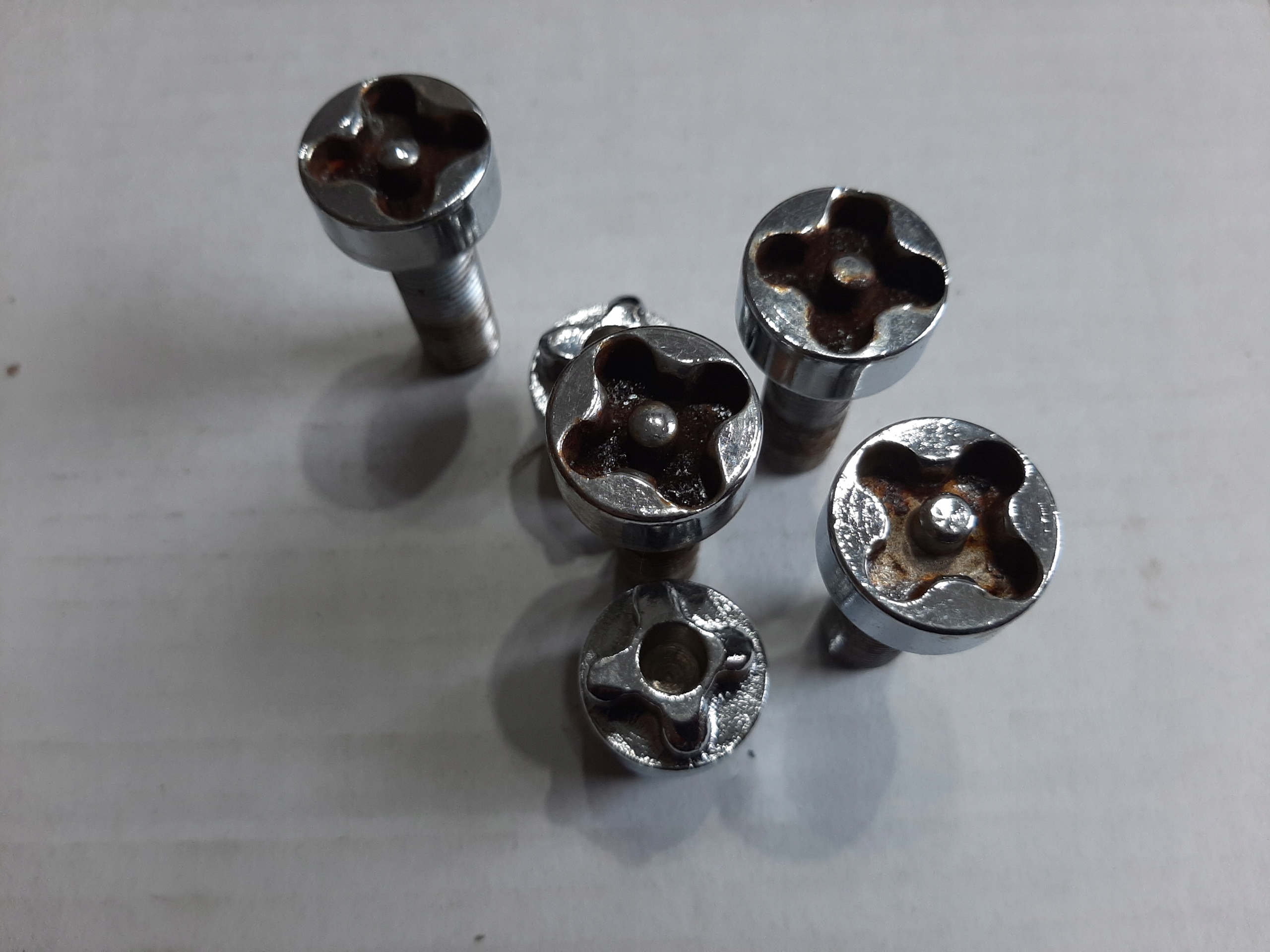 CITROEN PEUGEOT ВИНТ ВОРОВКА