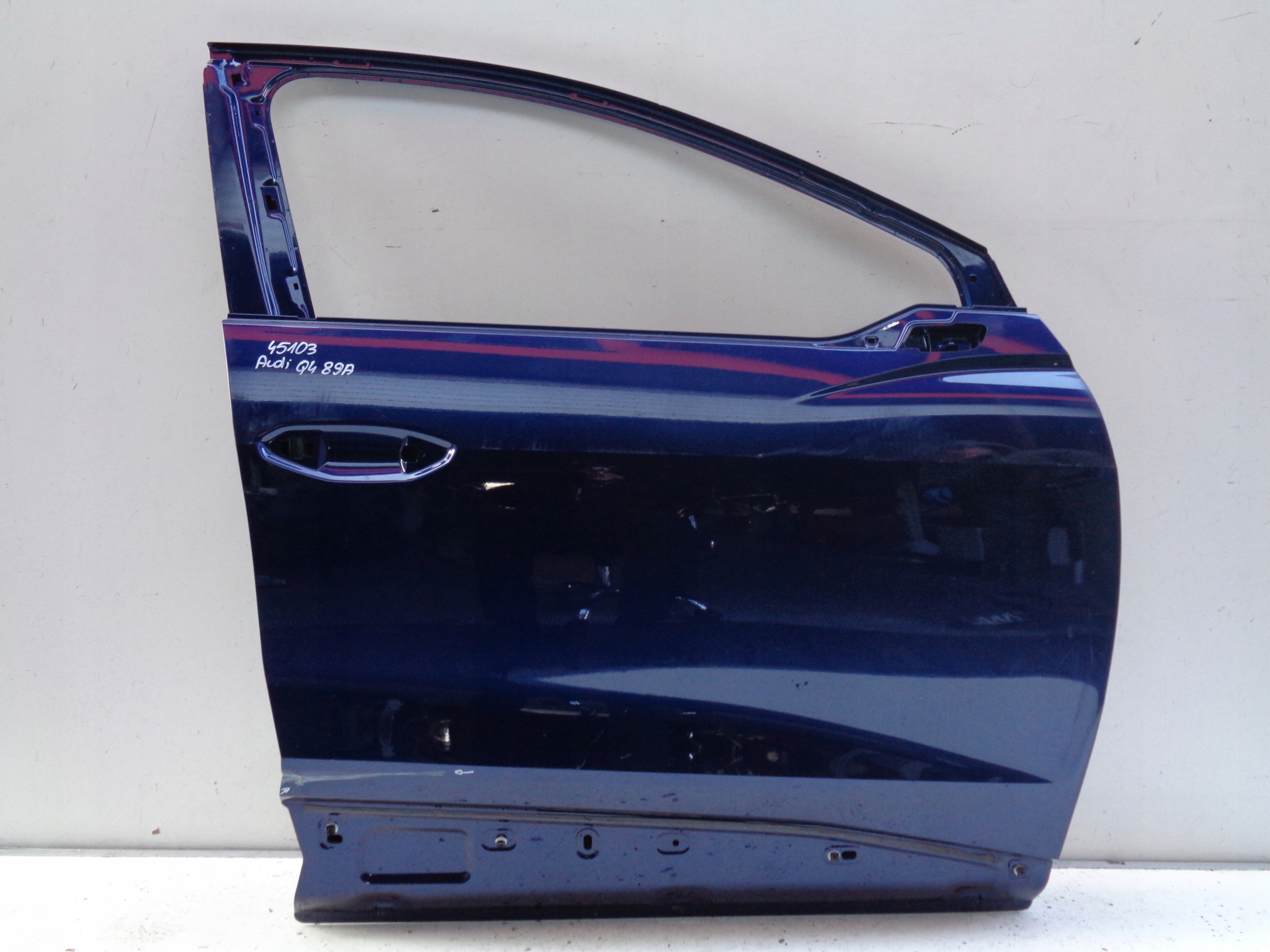 door right front AUDI Q4 89A NR 45103