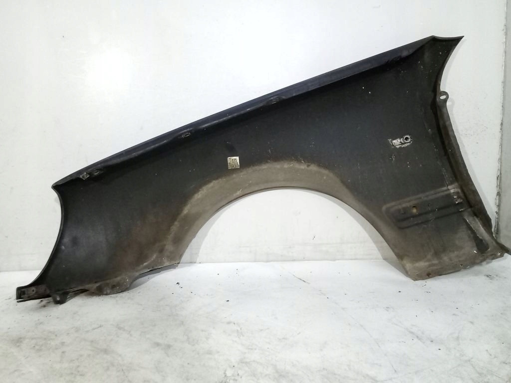 Mercedes W210 fender right