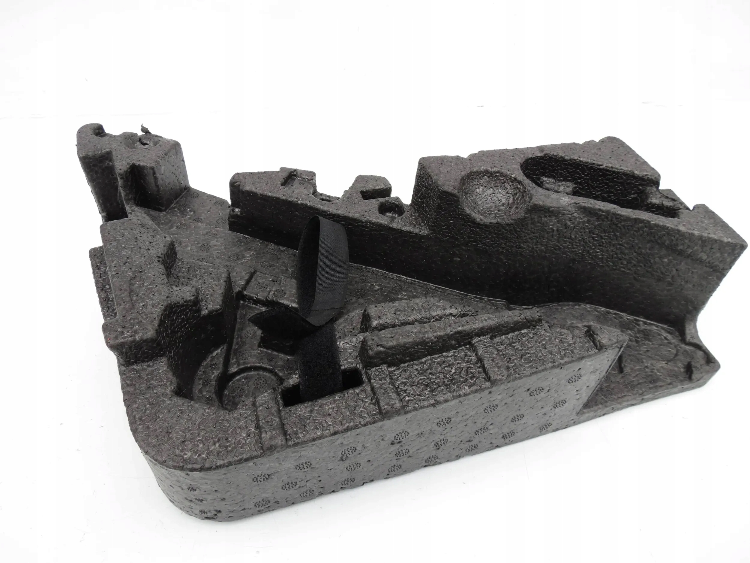 WKLAD polystirene boot 7L0012112A PORSCHE CAYENNE and 7L 7L5