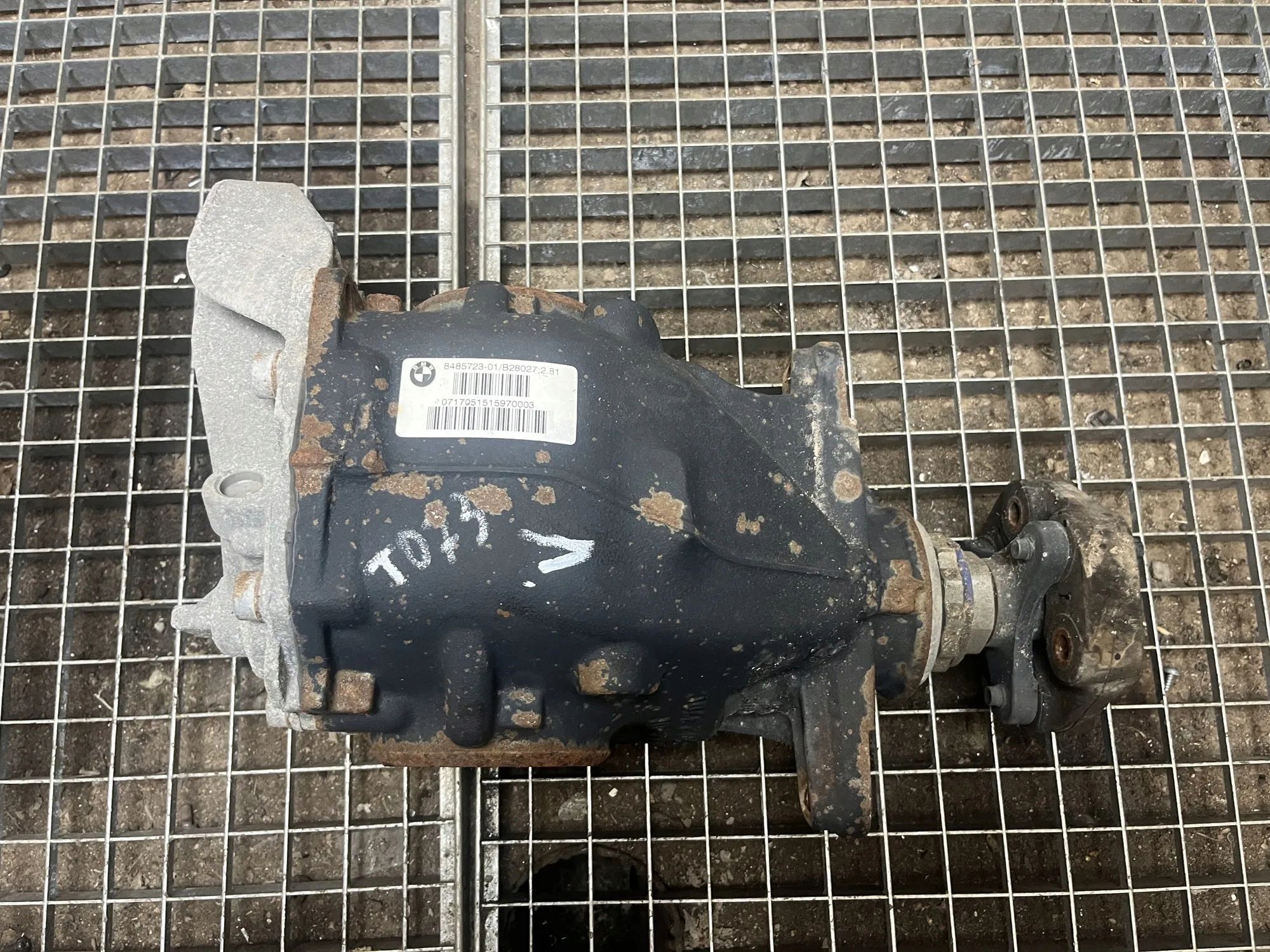 BMW X3 F25 DYFERENCJAŁ TYLNY 281 2013