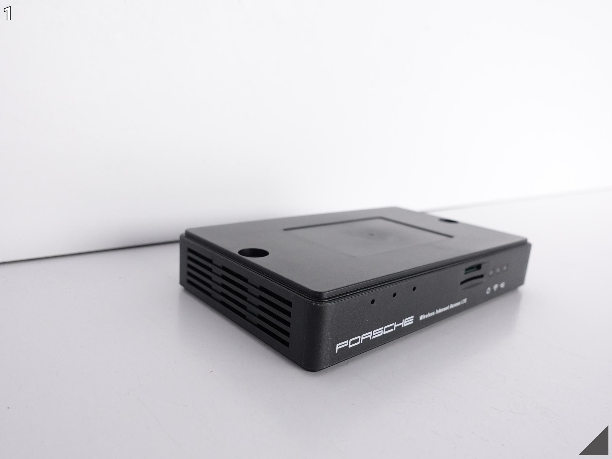 PORSCHE ROUTER INTERNET LTE 4G 95B04490020