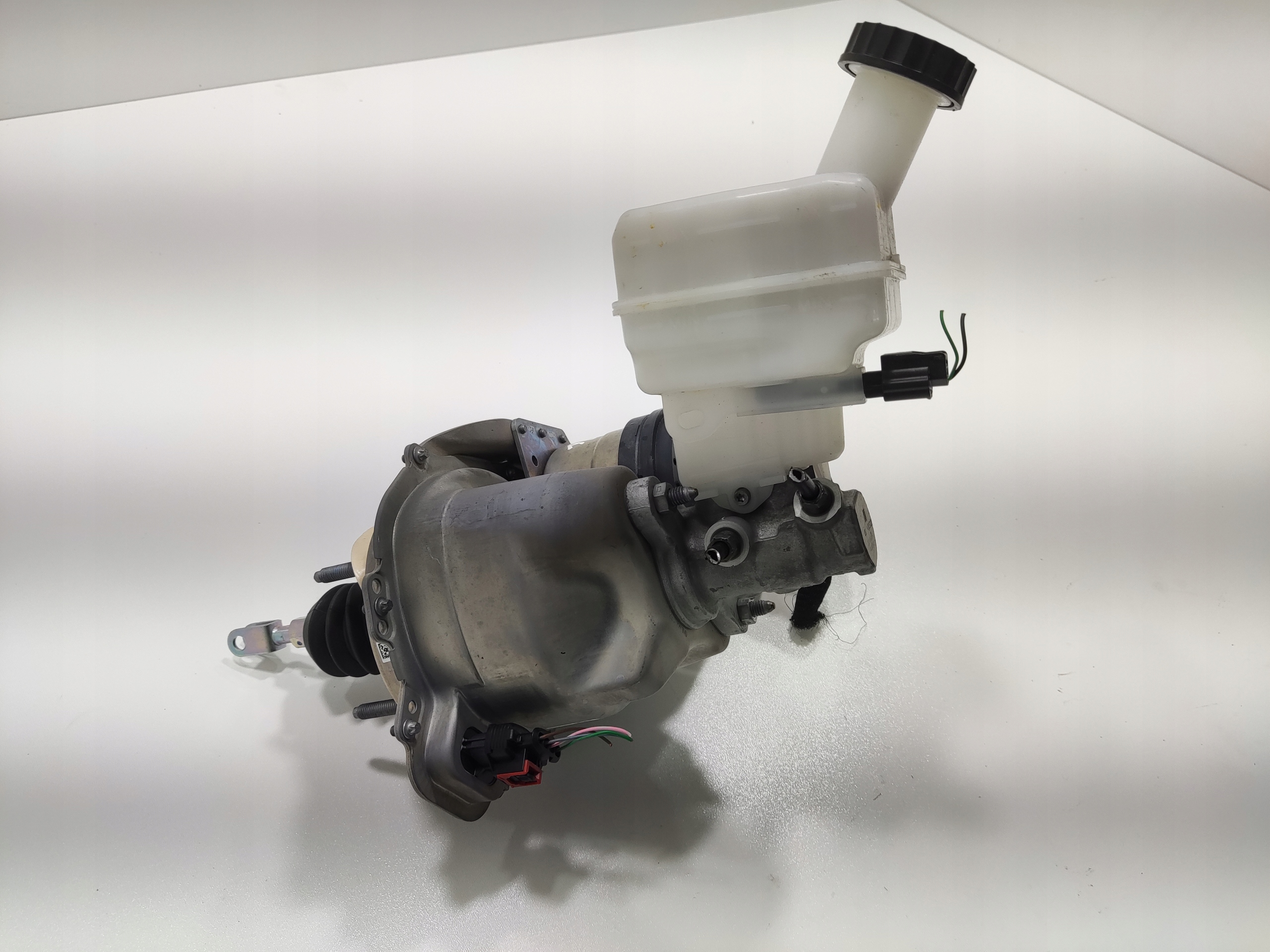 servo Servofreno RENAULT AUSTRAL 1.2 E-TECH 2022-2025 0204848936