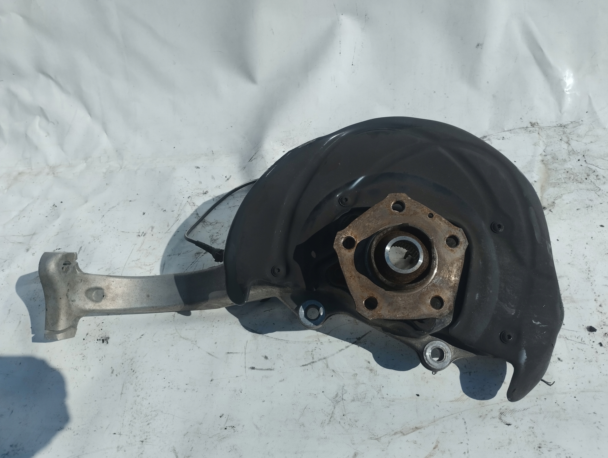 AUDI Q7 4M Moyeu support broche Droit 4M0407560