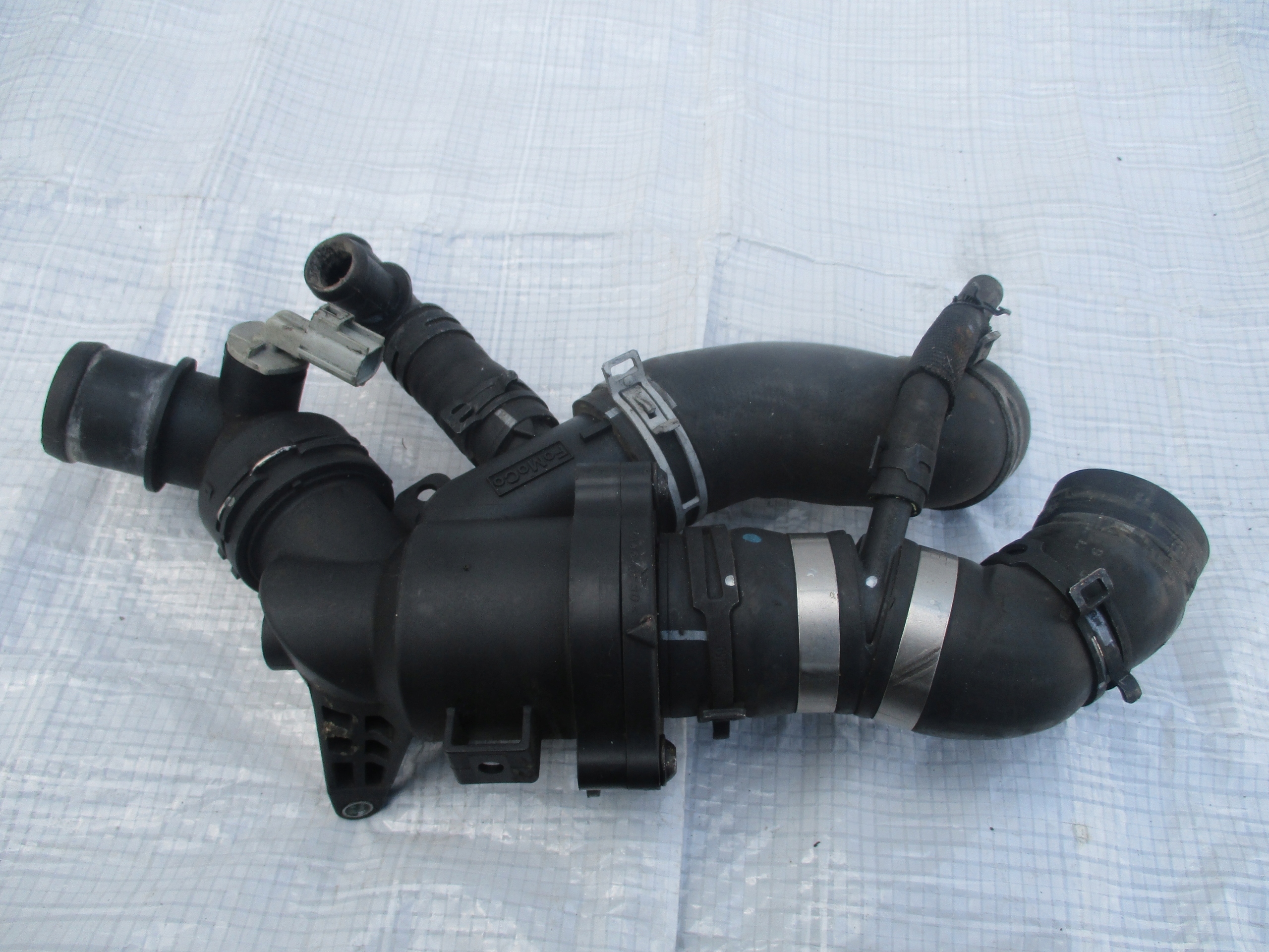 JAGUAR XJ XF RANGE ROVER 5 0 SC OBUDOWA TERMOSTATU