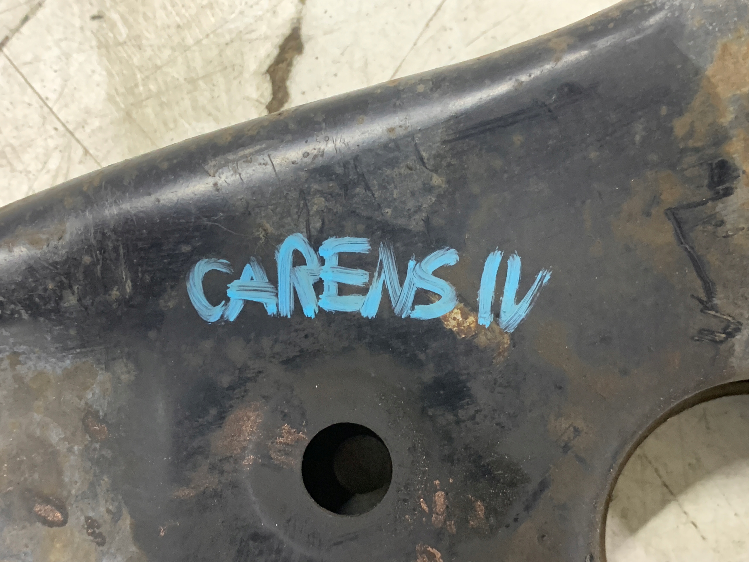 Querlenker links KIA CARENS IV (2013-2019) 1.7 CRDI