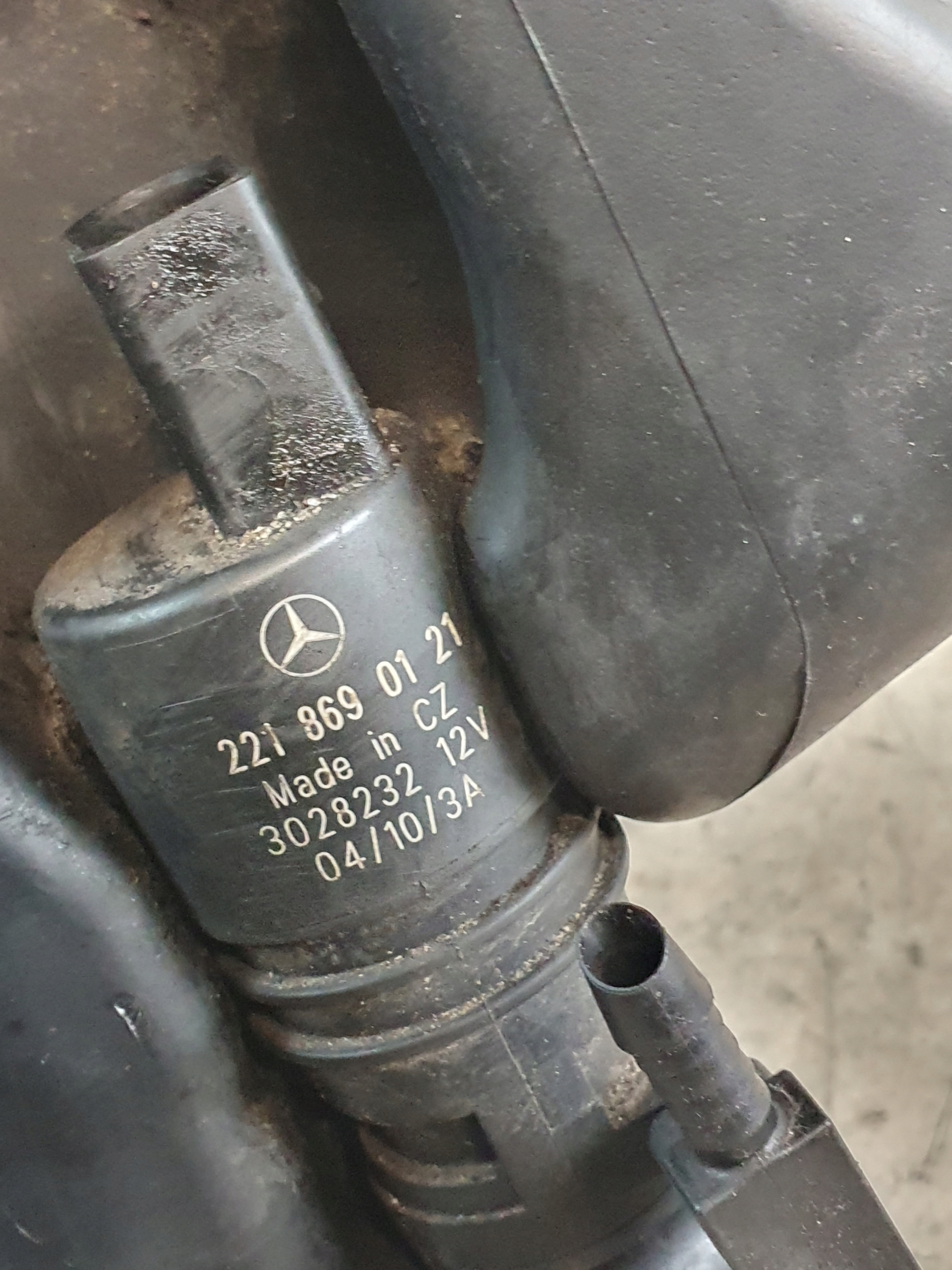 tank washers complete OE A2048601960 MERCEDES W212 10r.