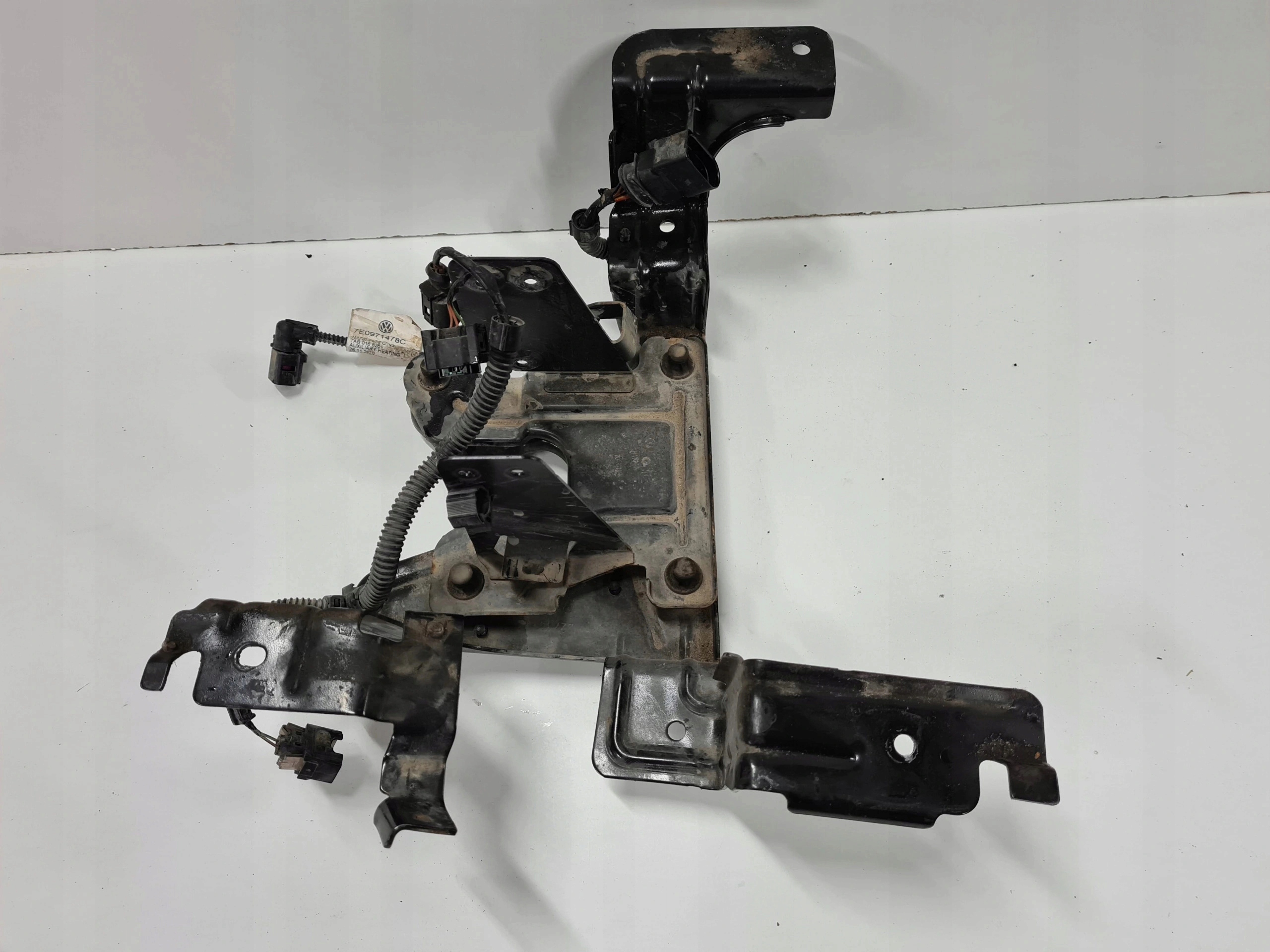 Кріплення кронштейн стійка WEBASTO 7E0819453A VW T5