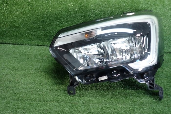 RENAULT MASTER IV 19- reflektor left light left