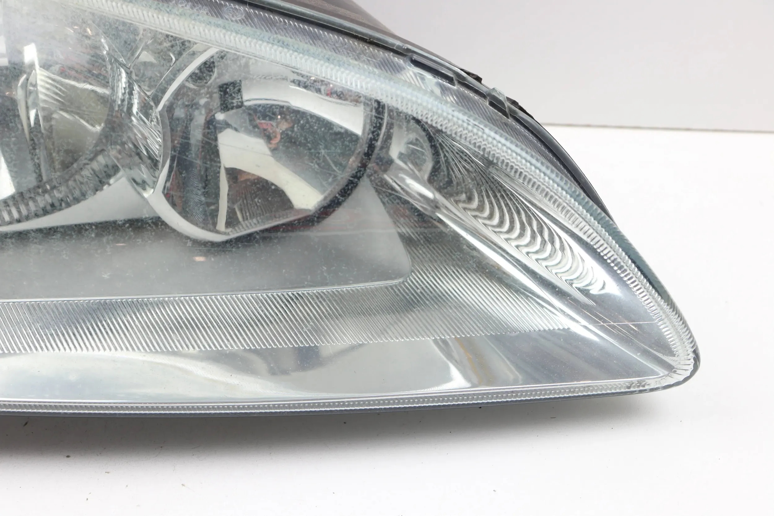 FORD FOCUS MK2 light front right front EUROPA