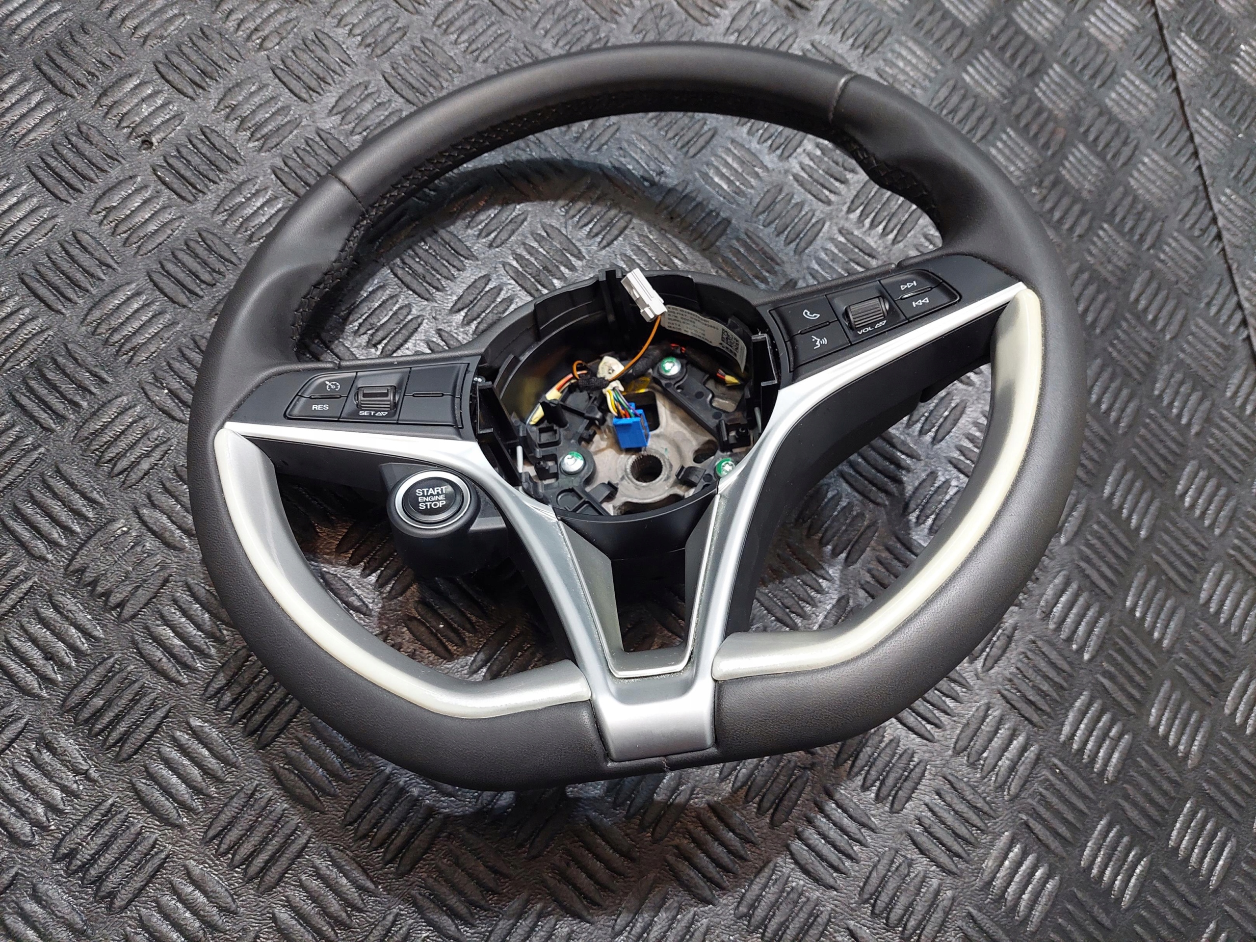 steering wheel, MULTIFUNKCJA ALFA ROMEO GIULIA