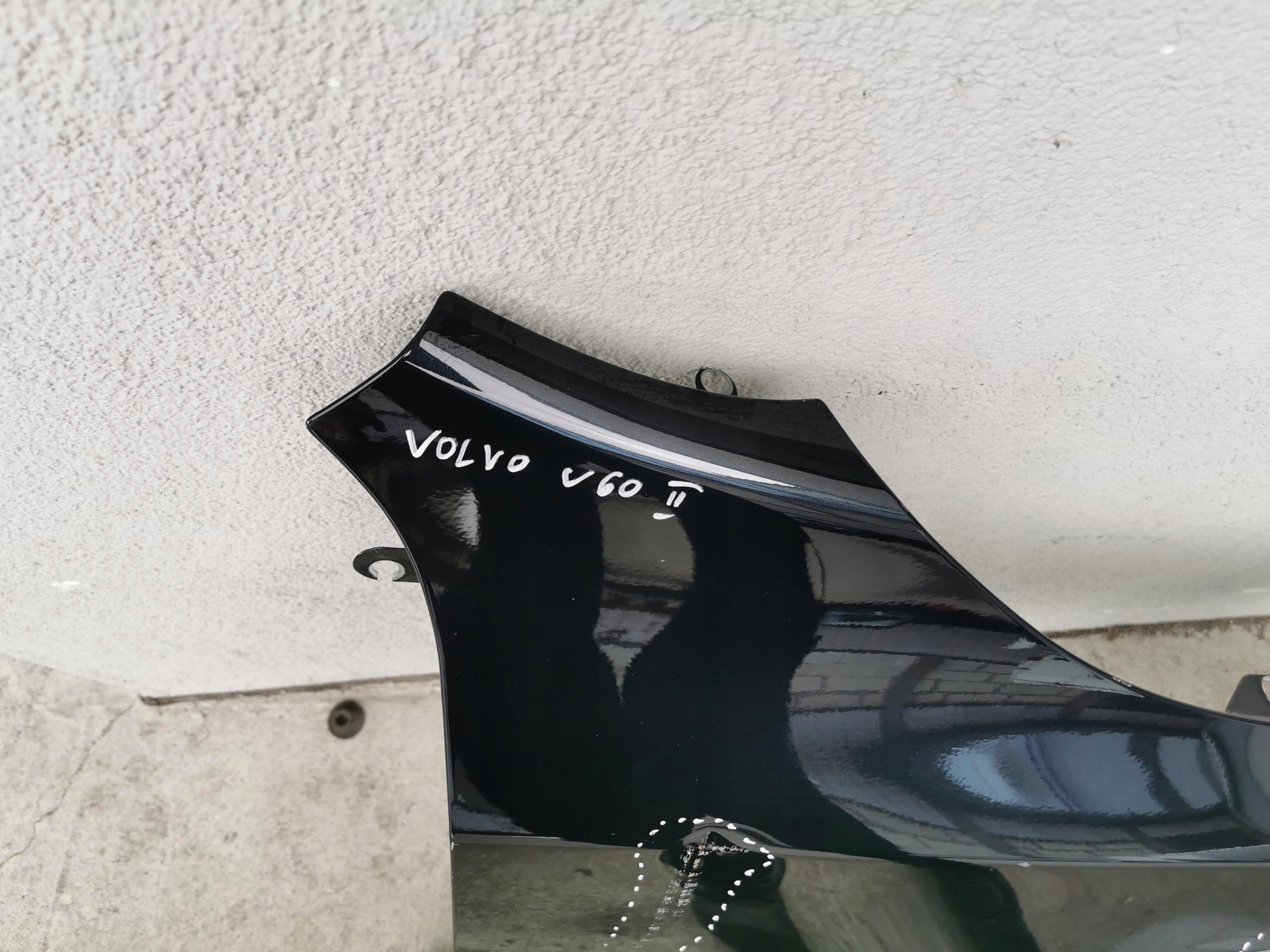 fender right front VOLVO V60 II 10-14 452-26