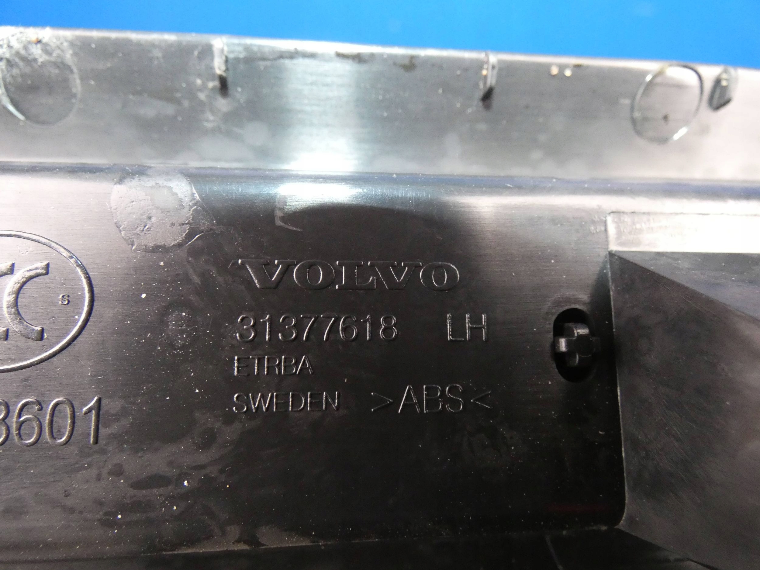 VOLVO V90 moulding cap threshold of the threshold left rear part