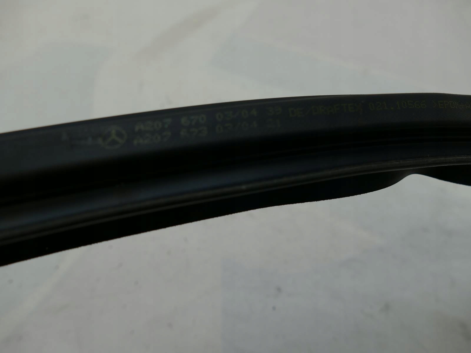 MERCEDES W207 A207 CABRIO gasket windows P.T.