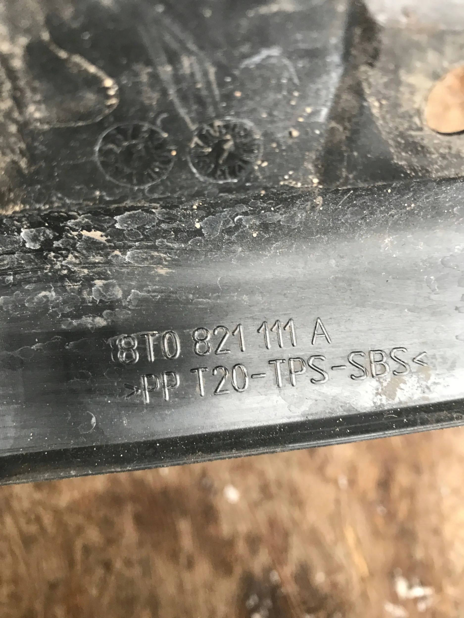 Insonorisation Aile Gauche Avant AUDI A5 8T0821111A