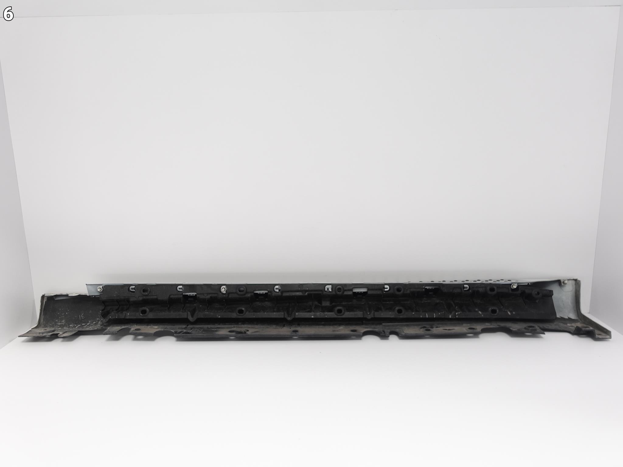 BMW X6 E71 E72 threshold right moulding STOPIEN cap
