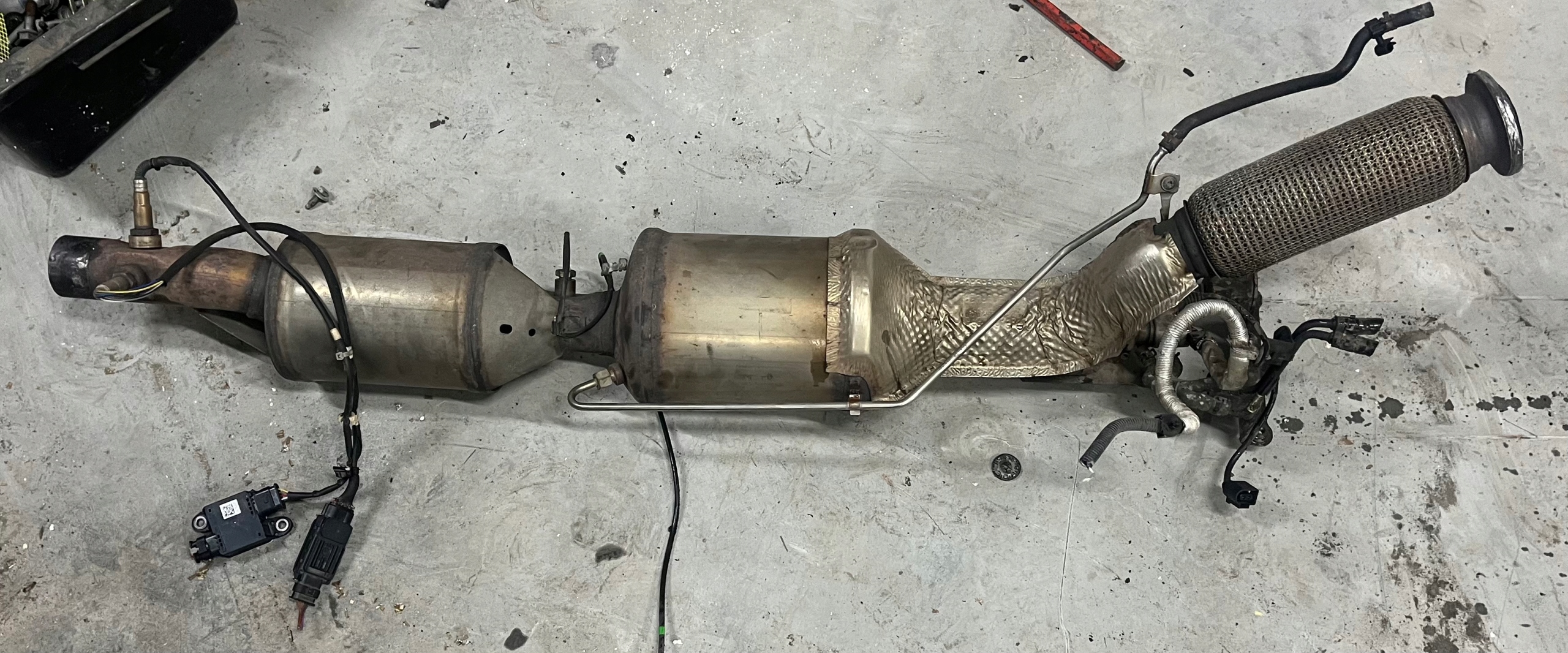 фильтр твердых частиц DPF vw transporter T6 7E0131723R 7E0131700A