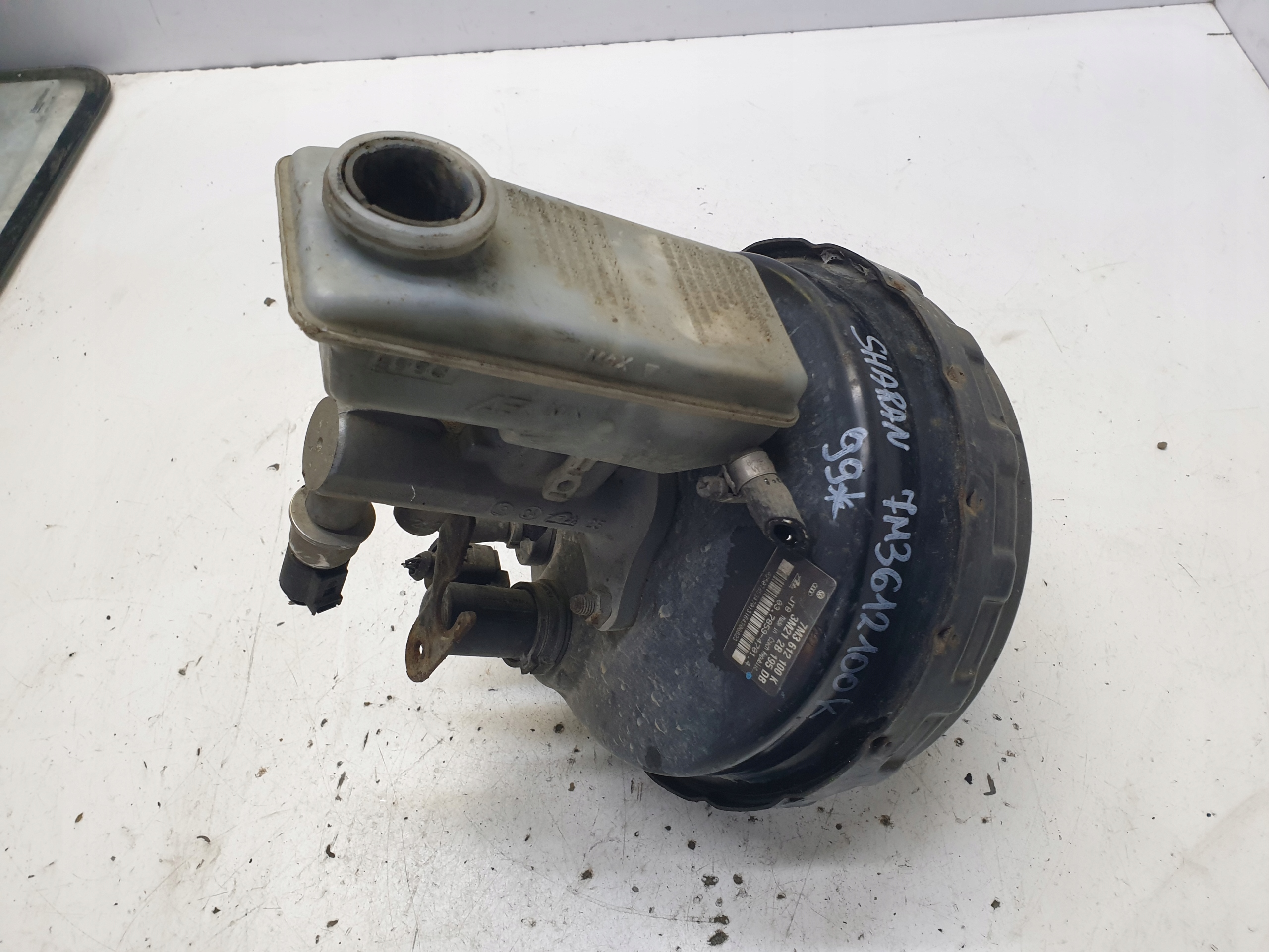 SERWO POMPA HAMULCOWA VW SHARAN 7M3612100K