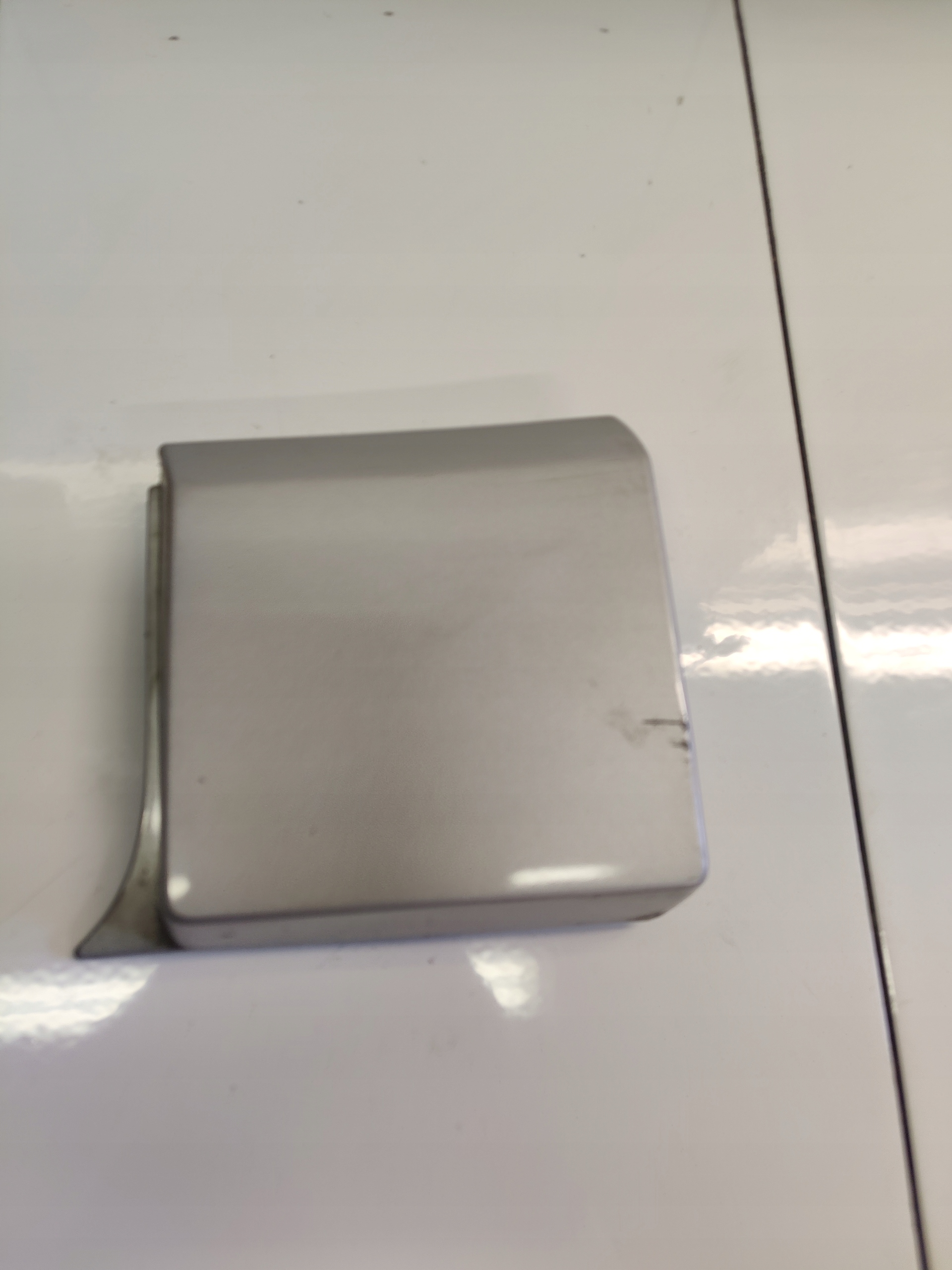 RENAULT TRAFIC III VIVARO moulding SLUPKA left front 93867910