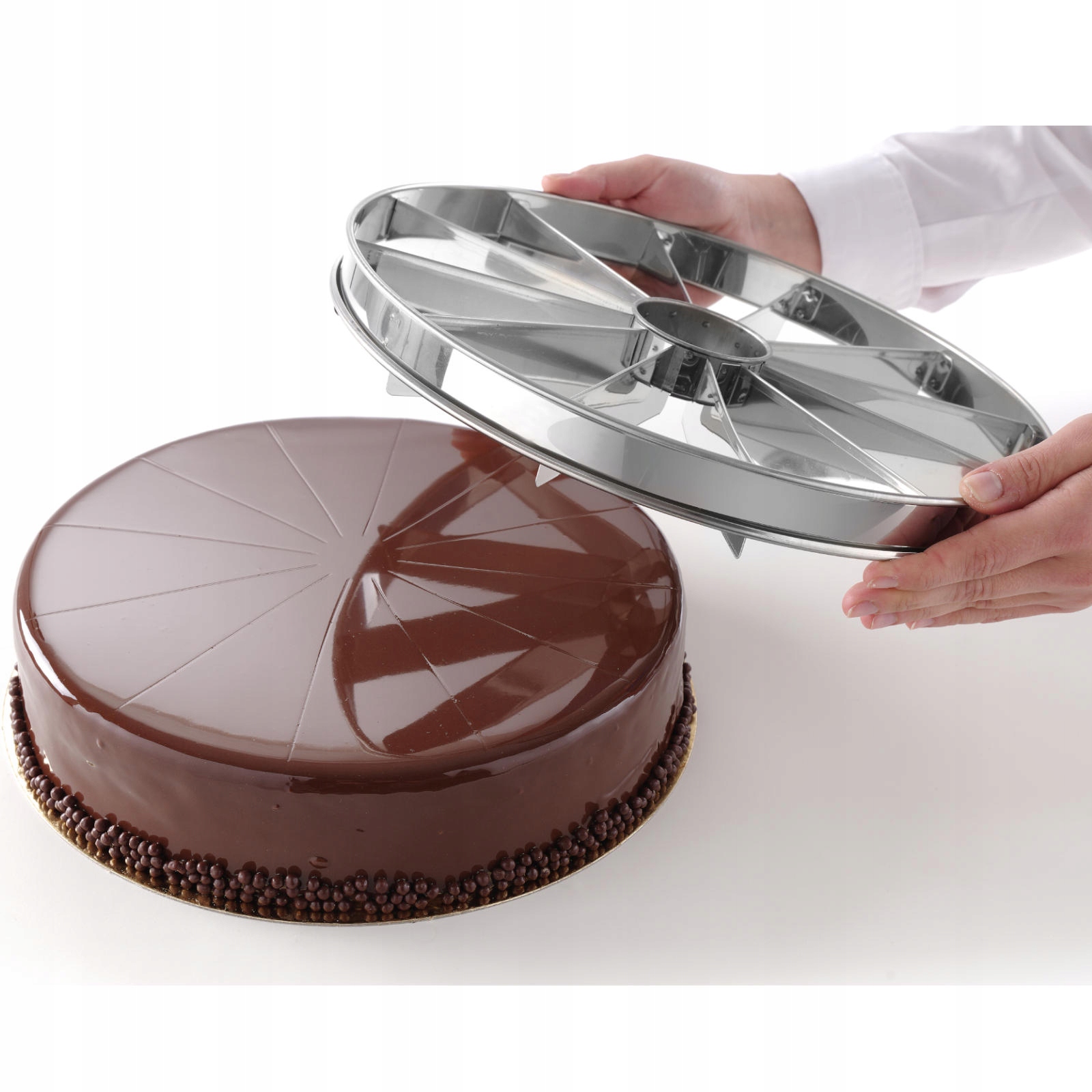 Značka na krájanie torty priem. 320mm 16 porcií Hendi 512531