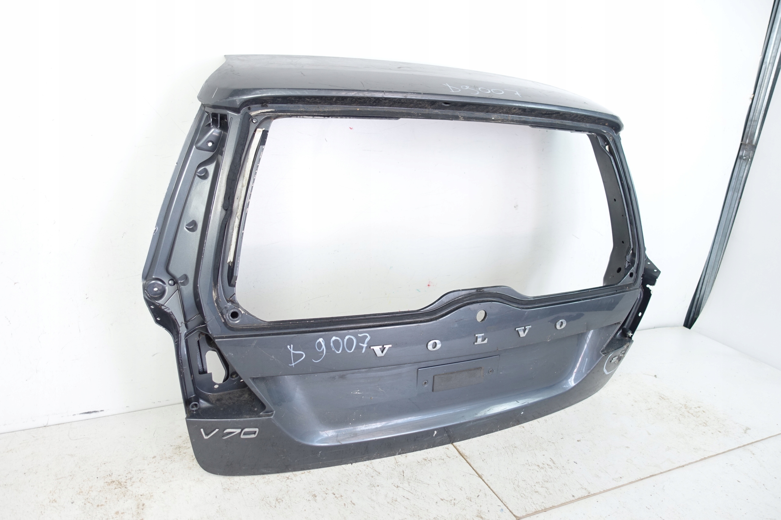 trunk door boot rear part VOLVO V70 III 2007- 30674837