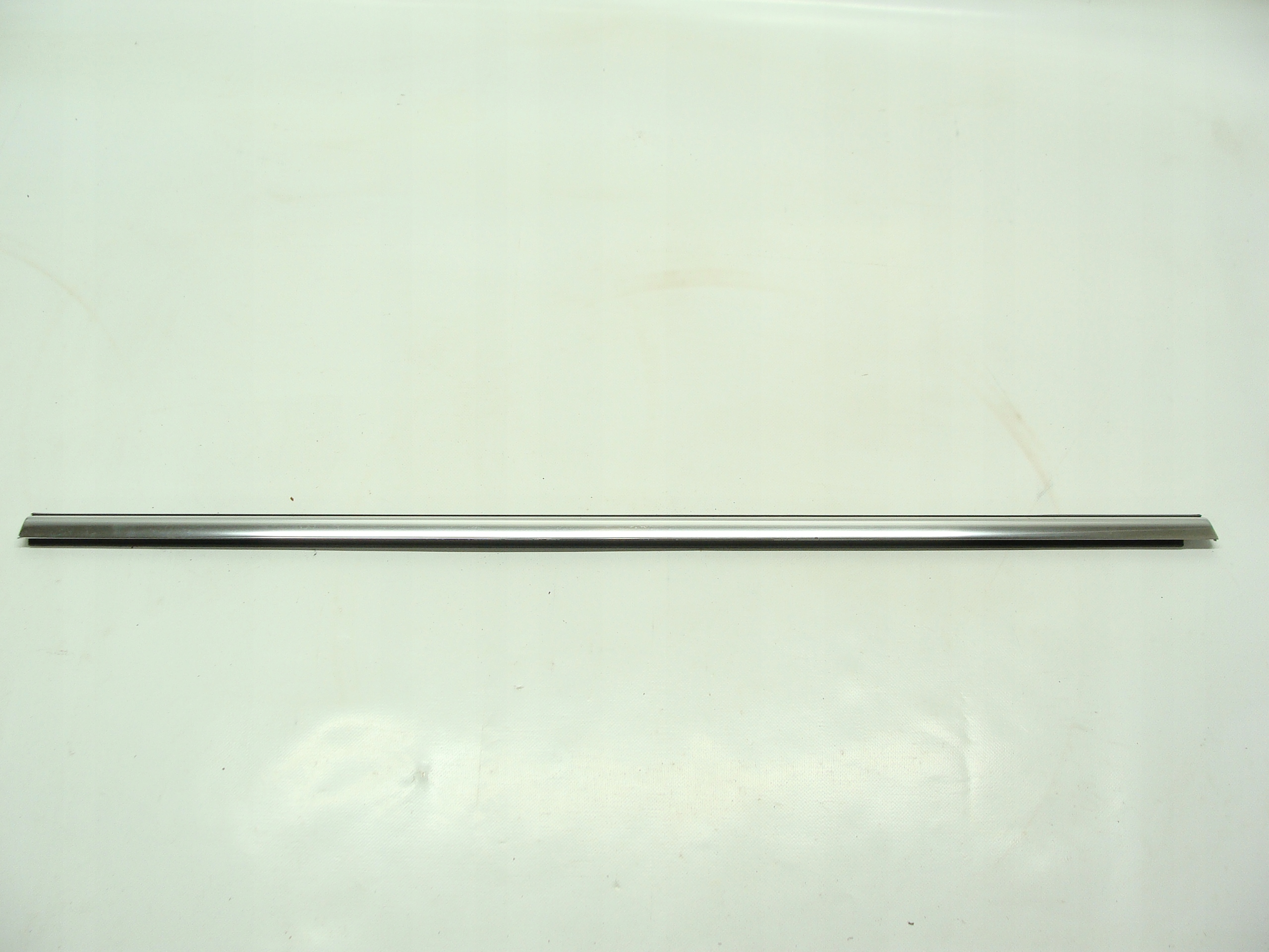 OPEL ASTRA J HB moulding dust door left rear part 13260071