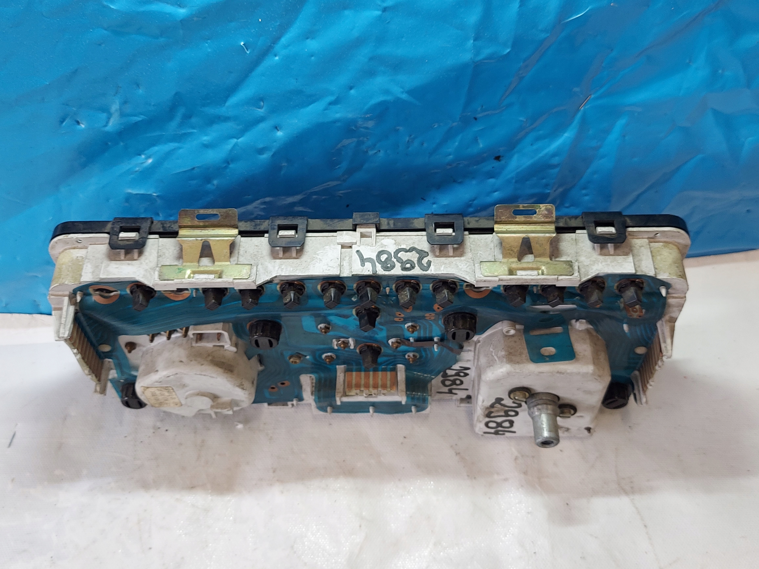 dials clock RENAULT 9 1.6 D 7700690045