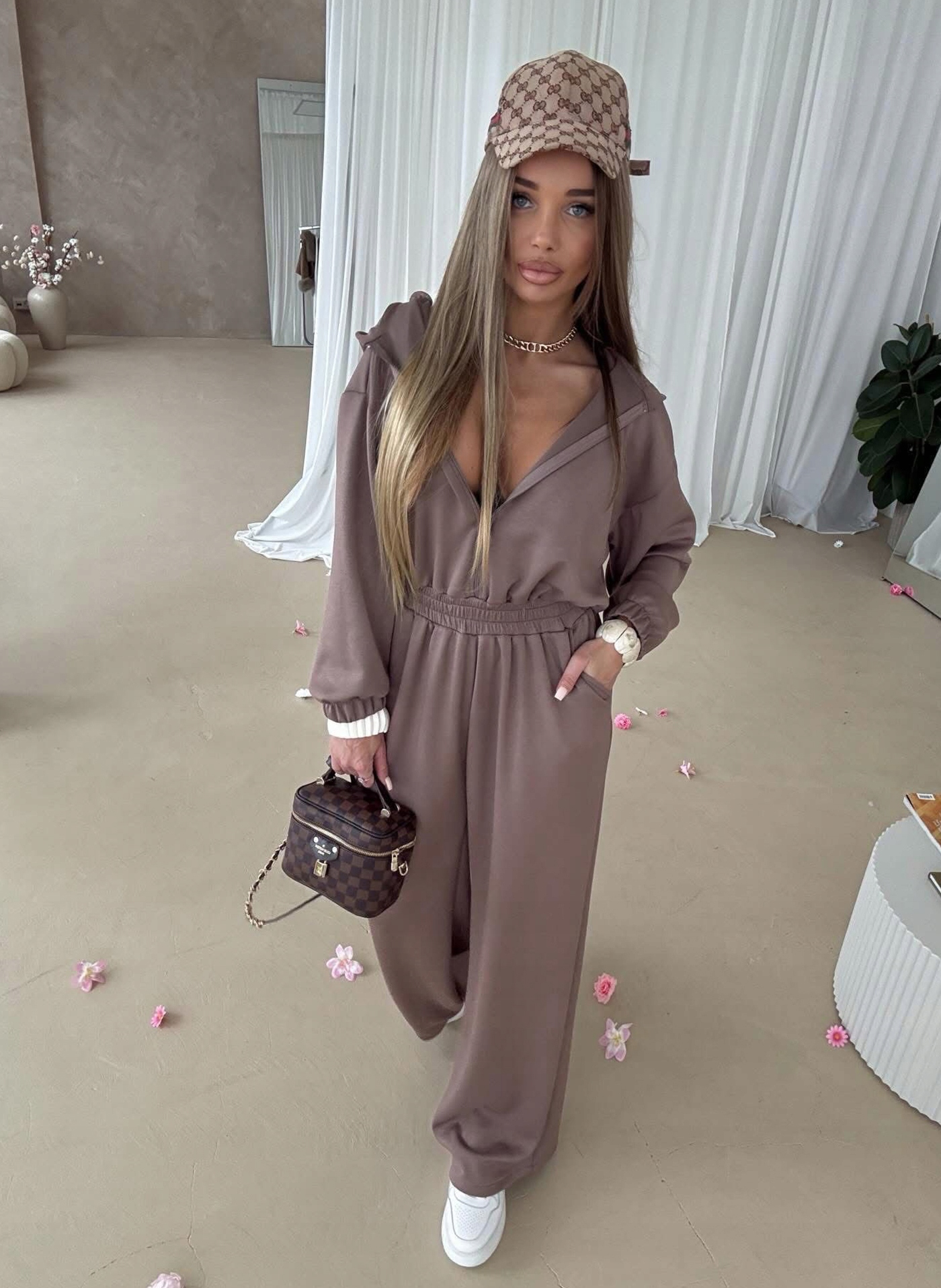 Hnědý dámský overal Moda z viskózy Agatha Studio One Size