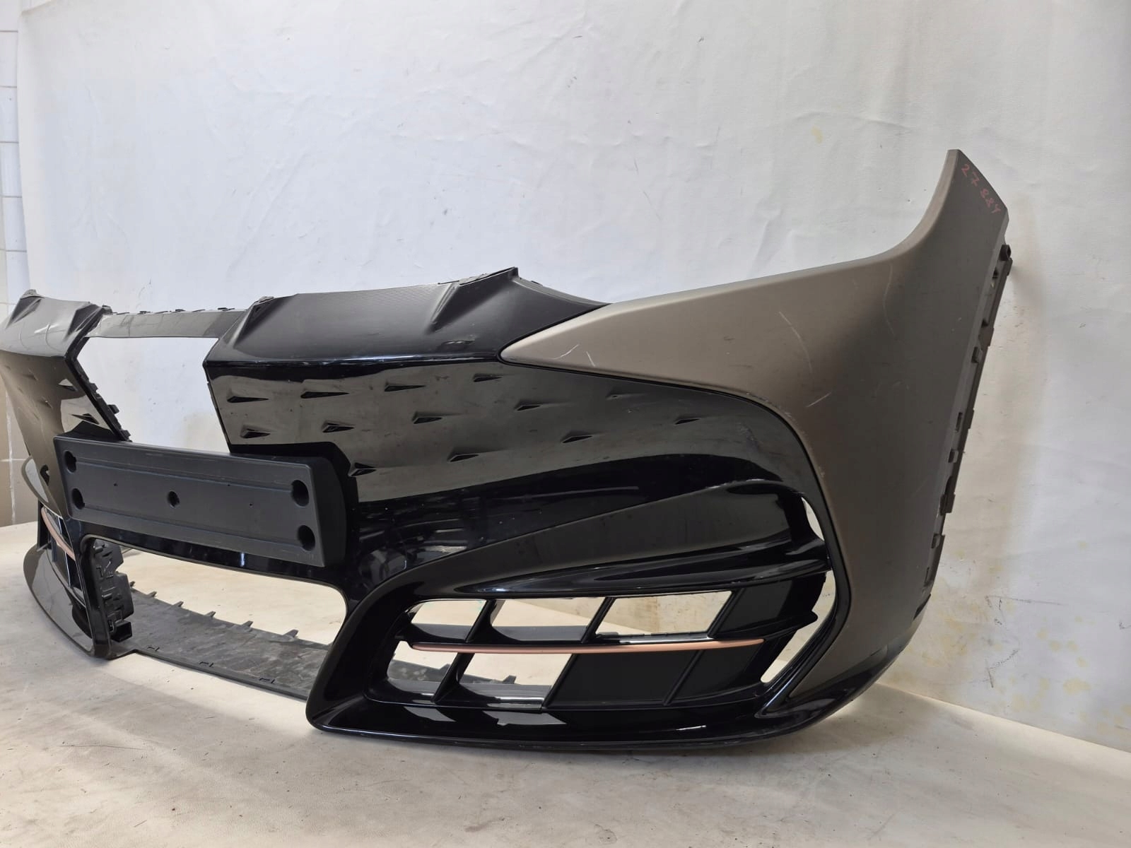 CUPRA TAVASCAN 5FL 23- bumper front front grid 5FL807221