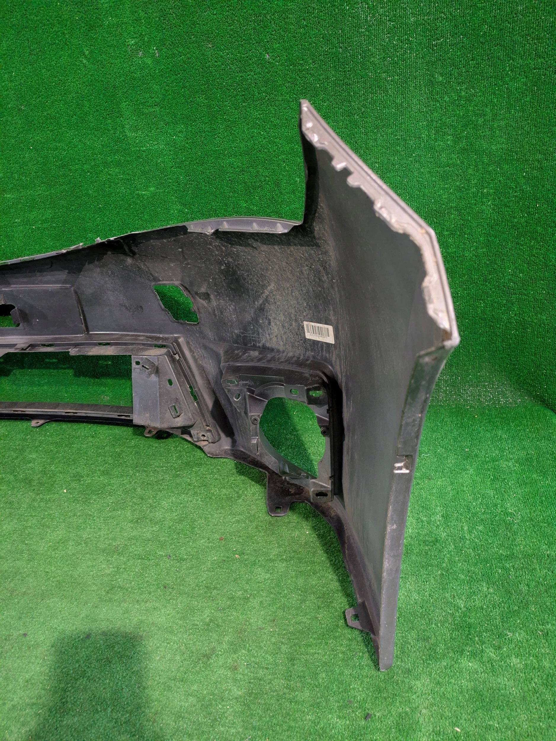 front bumper TOYOTA COROLLA E16 13- without pdc