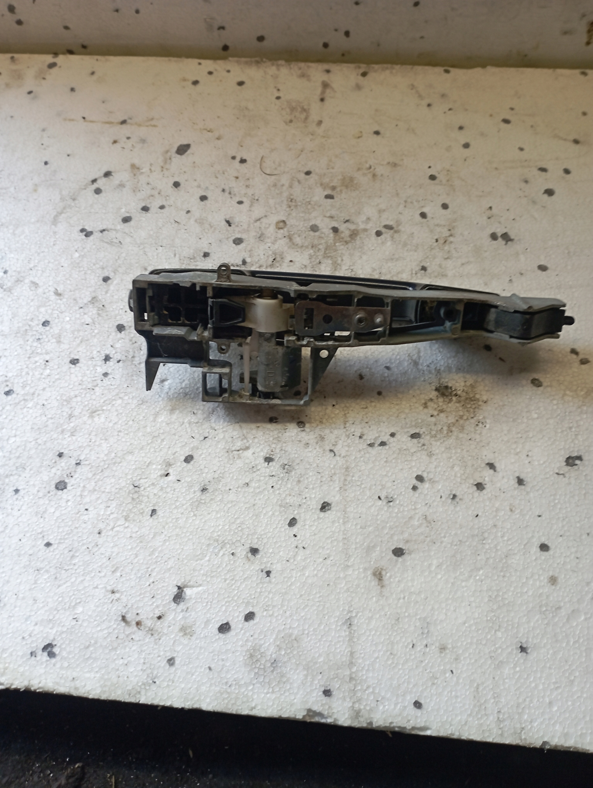 handle right rear part Peugeot 5008 9664559980