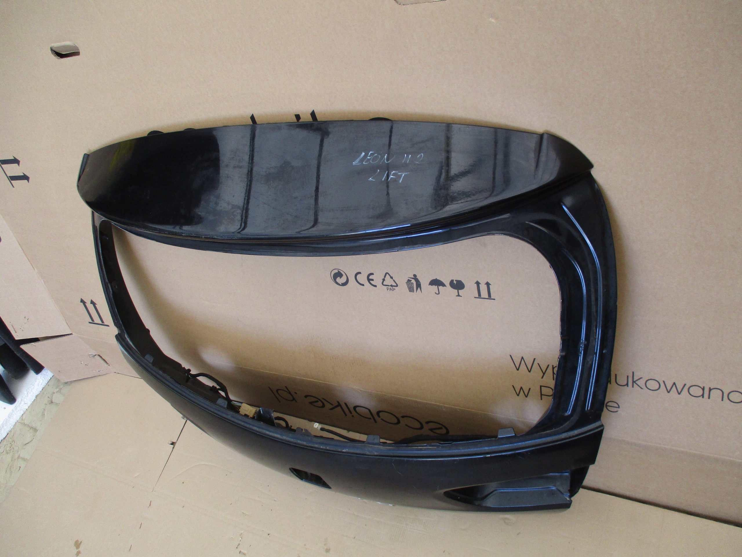 trunk door boot rear part Seat Leon 2 II 1P0 Lift