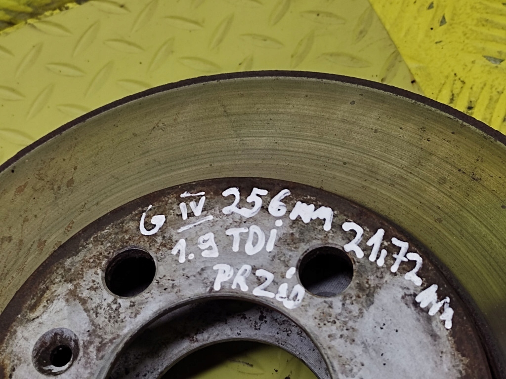 VW GOLF IV 1.9 TDI discs brake front
