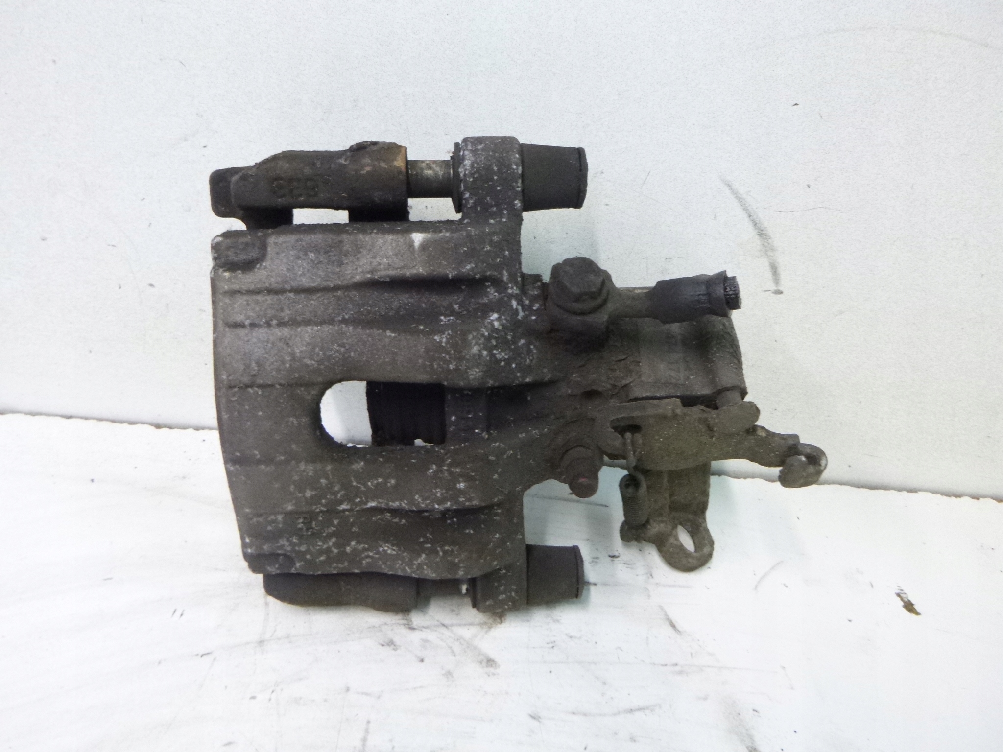 caliper brake rear part Opel Signum 1.8 2003